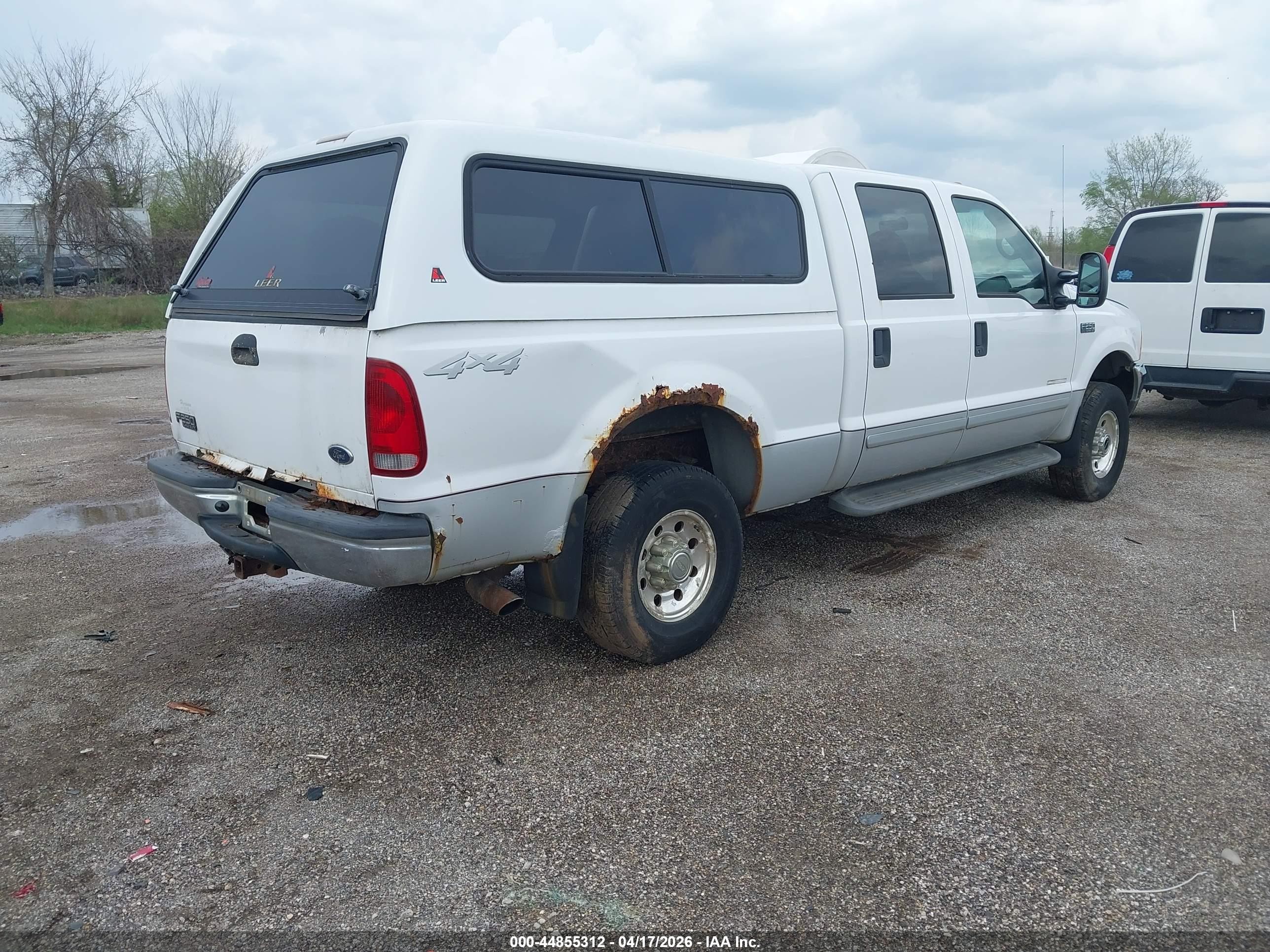 2001 Ford F-250 Lariat/xl/xlt White vin: 3FTNW21F71MA79281