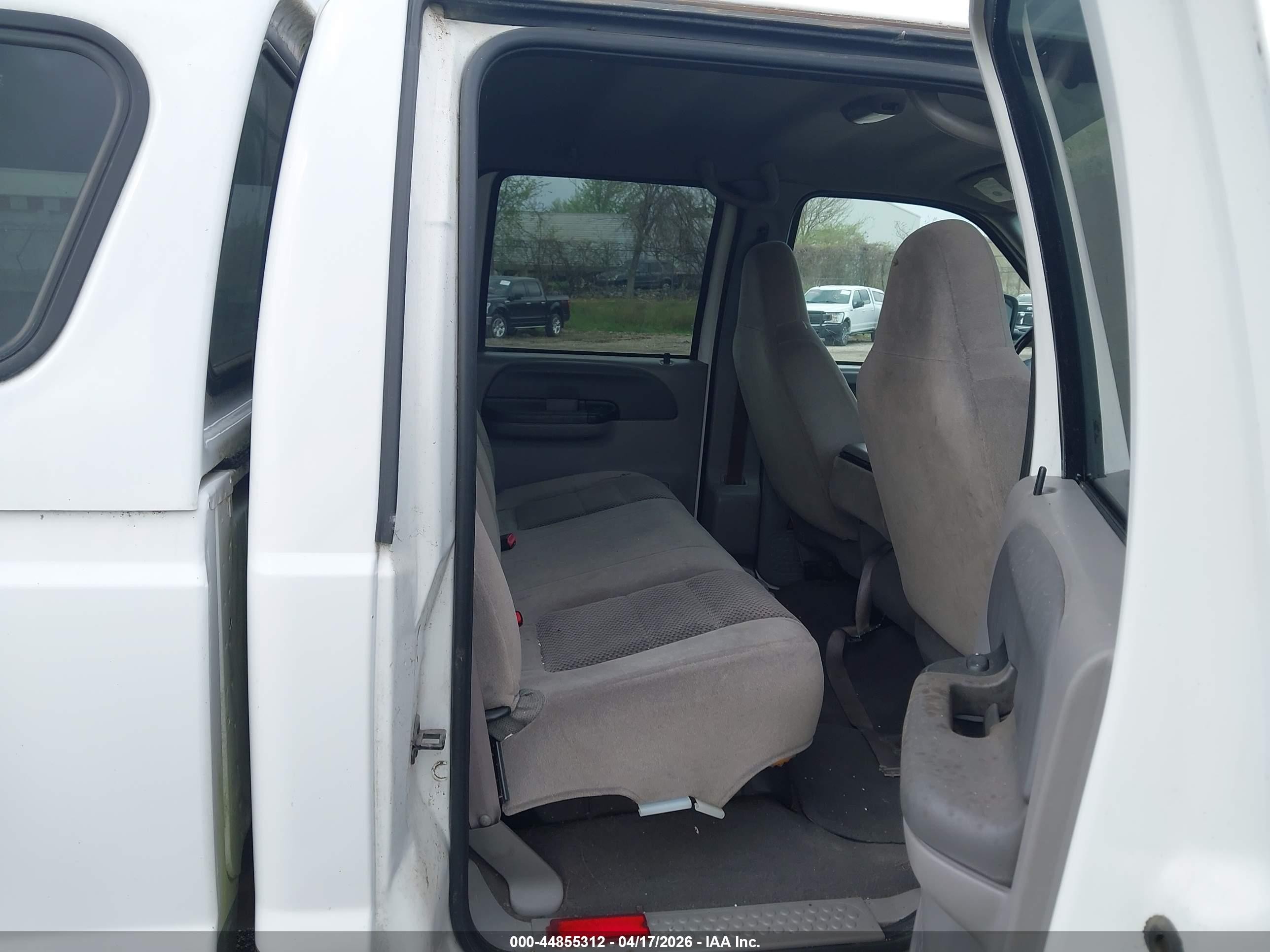 2001 Ford F-250 Lariat/xl/xlt White vin: 3FTNW21F71MA79281