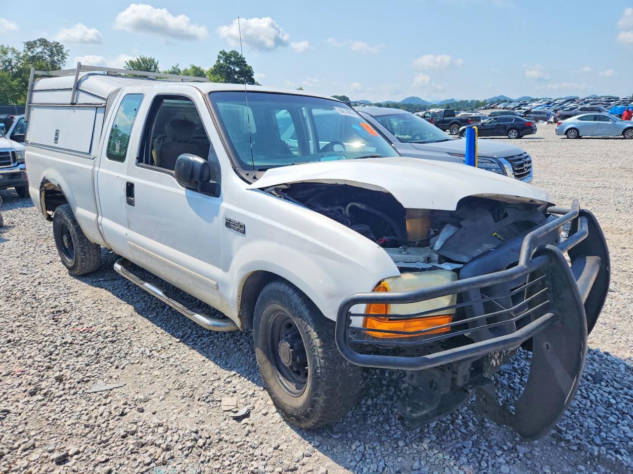 2003 Ford F250 Super Duty White vin: 3FTNX20L63MB30633
