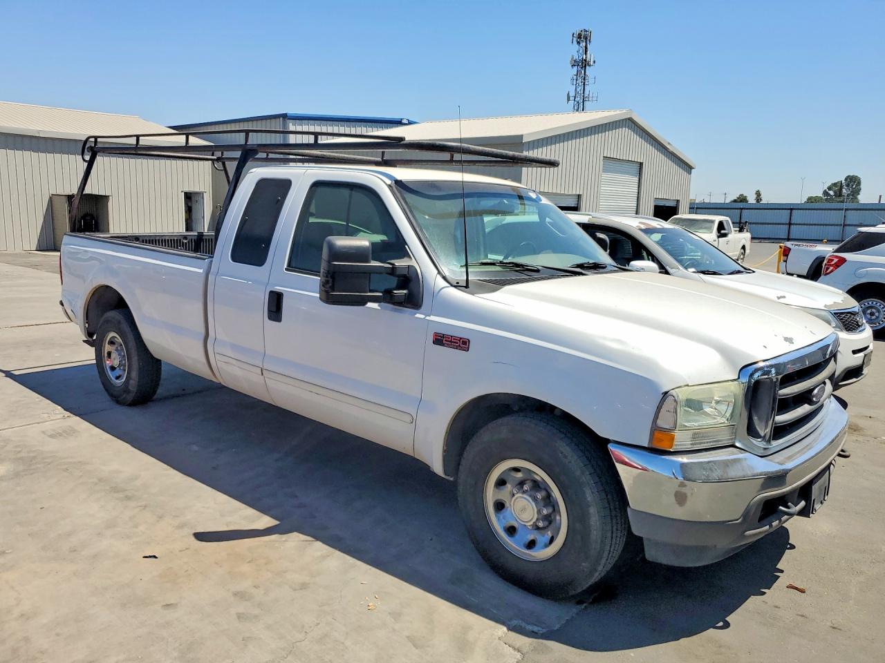 2003 Ford F250 Super Duty White vin: 3FTNX20L73MB24047