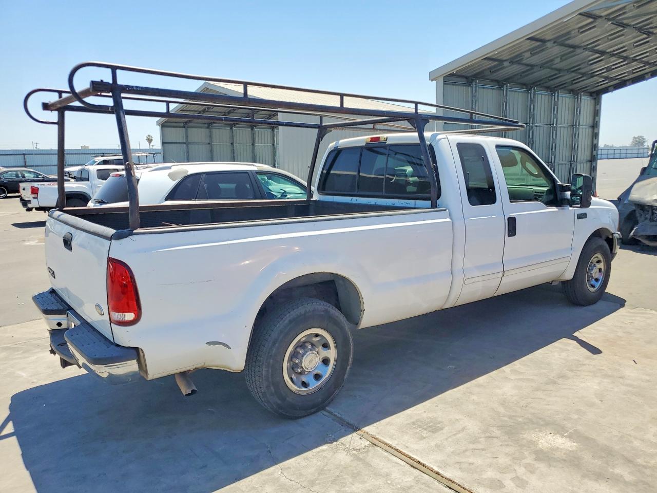 2003 Ford F250 Super Duty White vin: 3FTNX20L73MB24047