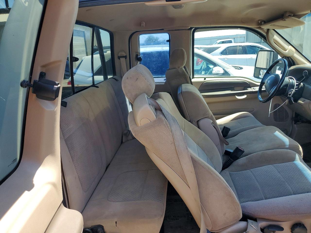 2003 Ford F250 Super Duty White vin: 3FTNX20L73MB24047