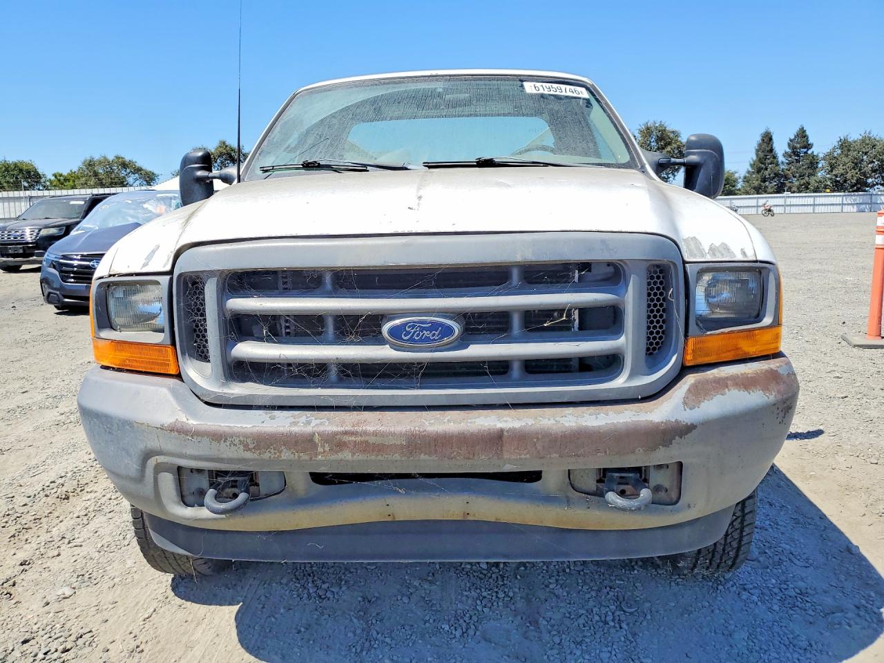 2001 Ford F250 Super Duty White vin: 3FTNX21L01MA88097