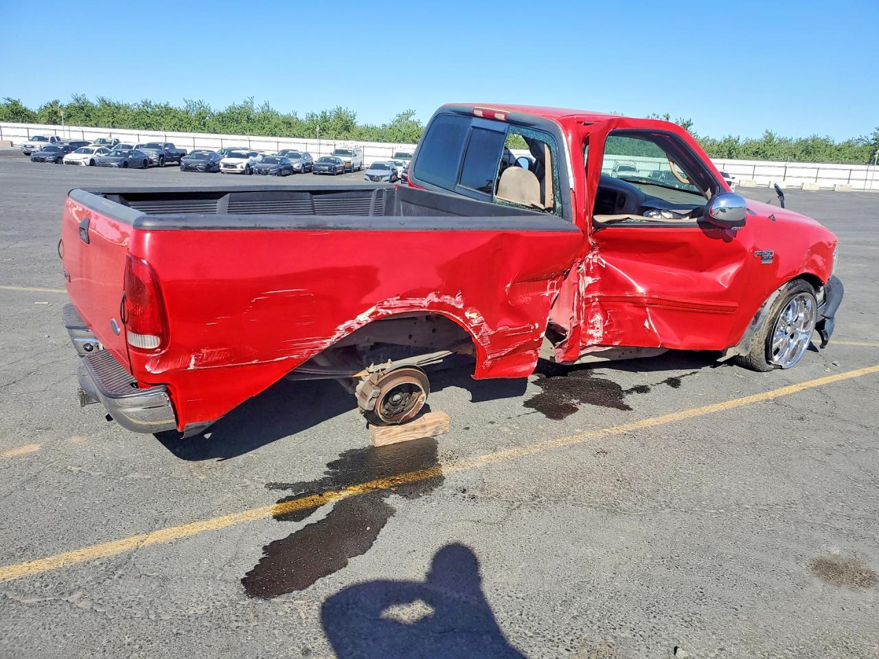2001 Ford F150 Красный vin: 3FTRF17W31MA62724