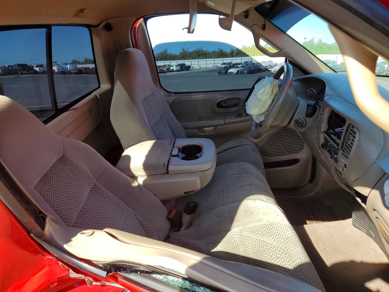 2001 Ford F150 Красный vin: 3FTRF17W31MA62724