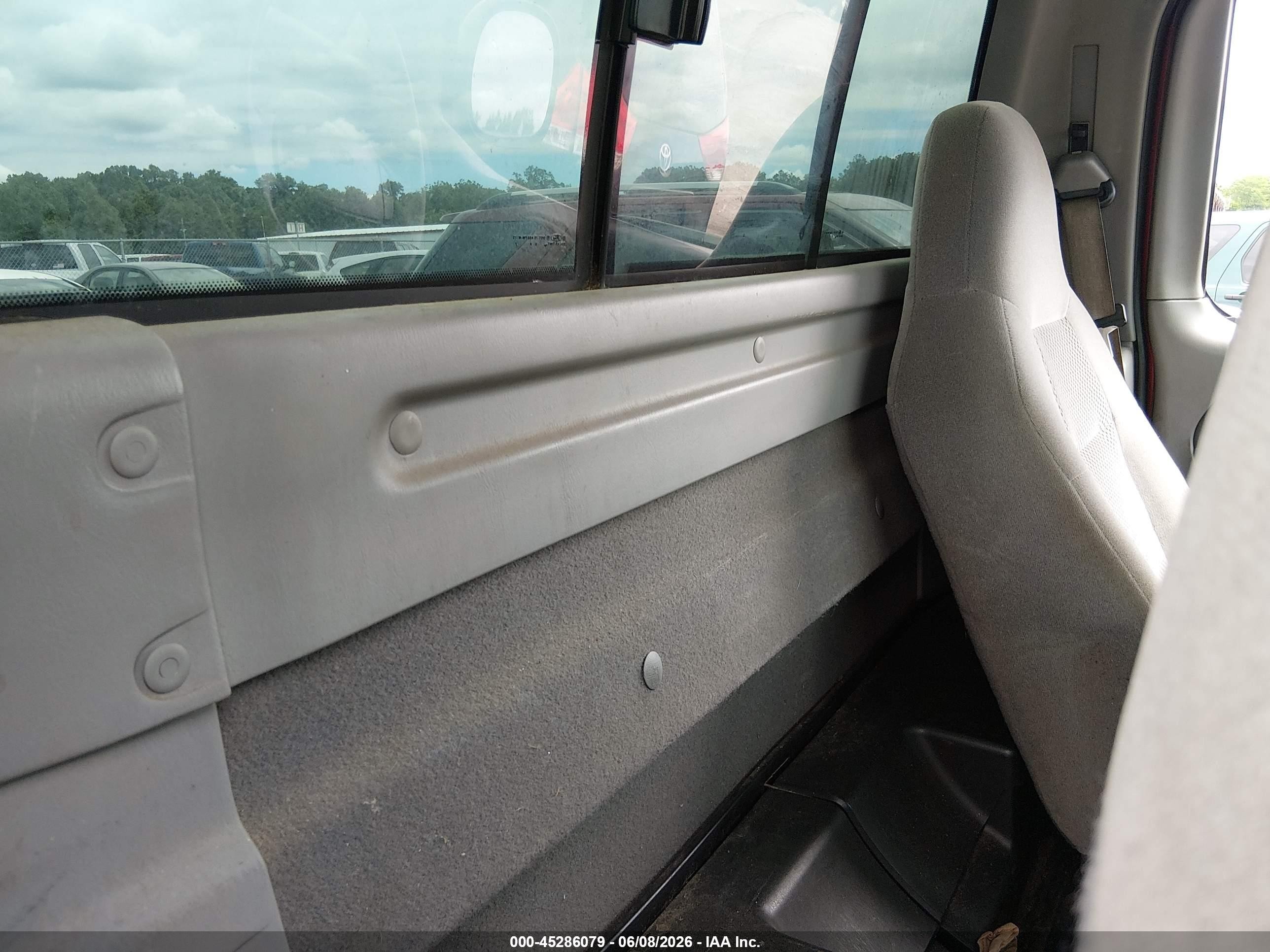 2001 Ford F-150 Xl/xlt Maroon vin: 3FTRF18W01MA48696