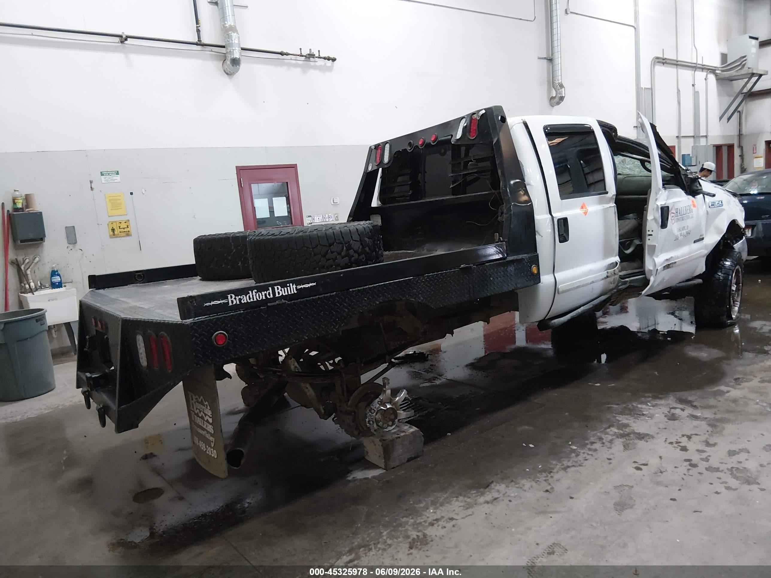 2001 Ford F-350 Lariat/xl/xlt White vin: 3FTSW31F61MA65770