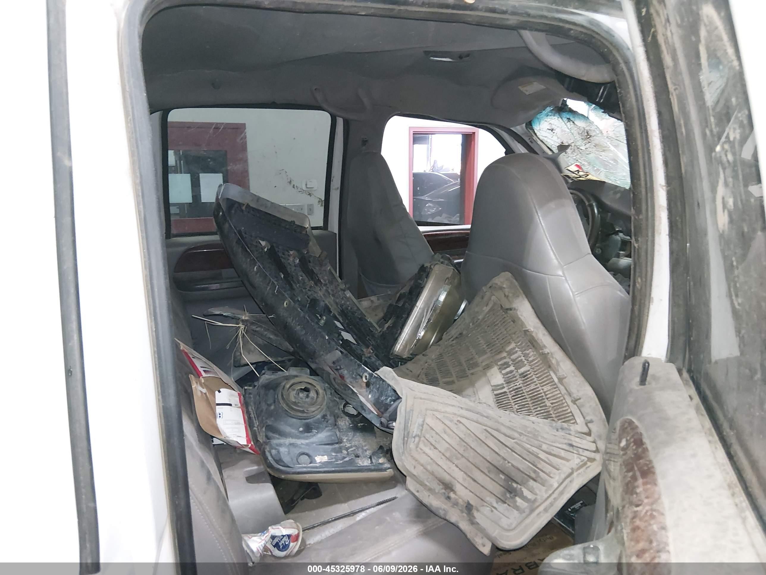 2001 Ford F-350 Lariat/xl/xlt White vin: 3FTSW31F61MA65770