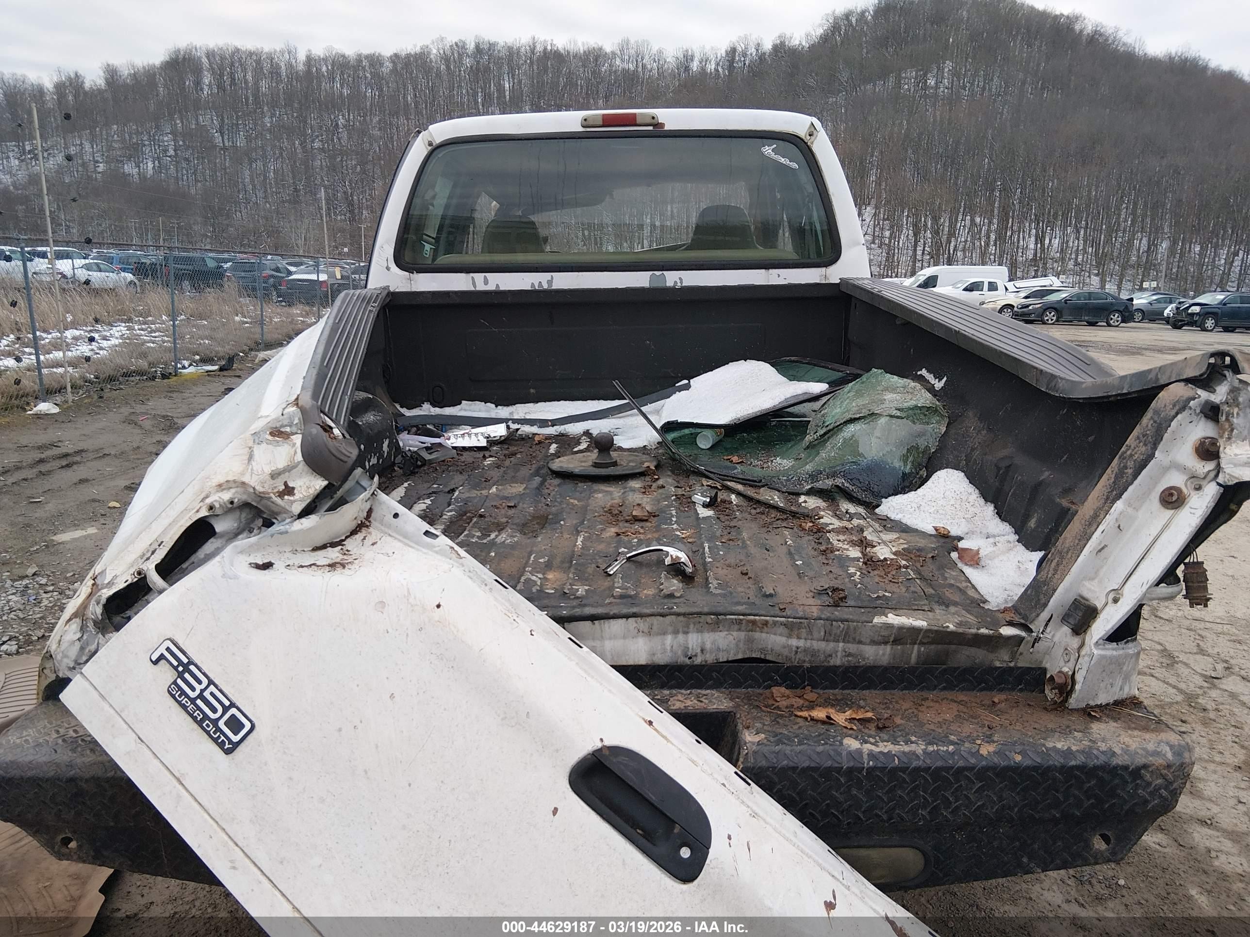 2001 Ford F-350 Lariat/xl/xlt White vin: 3FTSW31F81MA21690