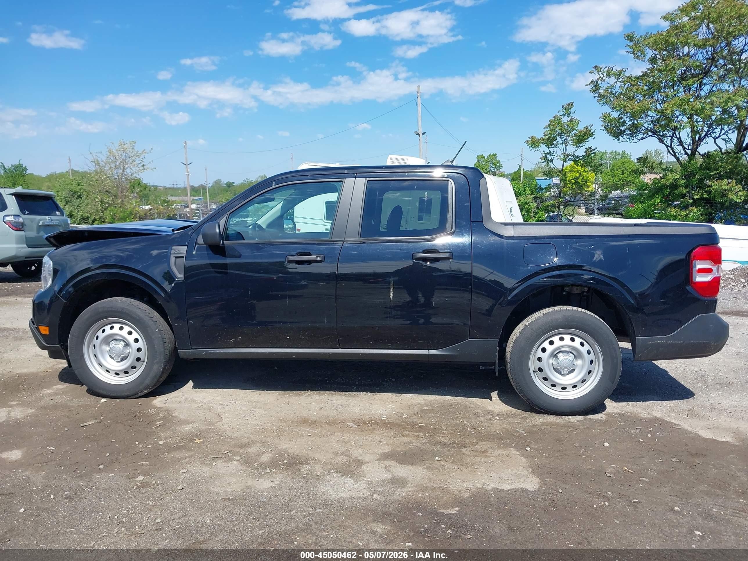 2023 Ford Maverick Xl Черный vin: 3FTTW8E39PRA98419