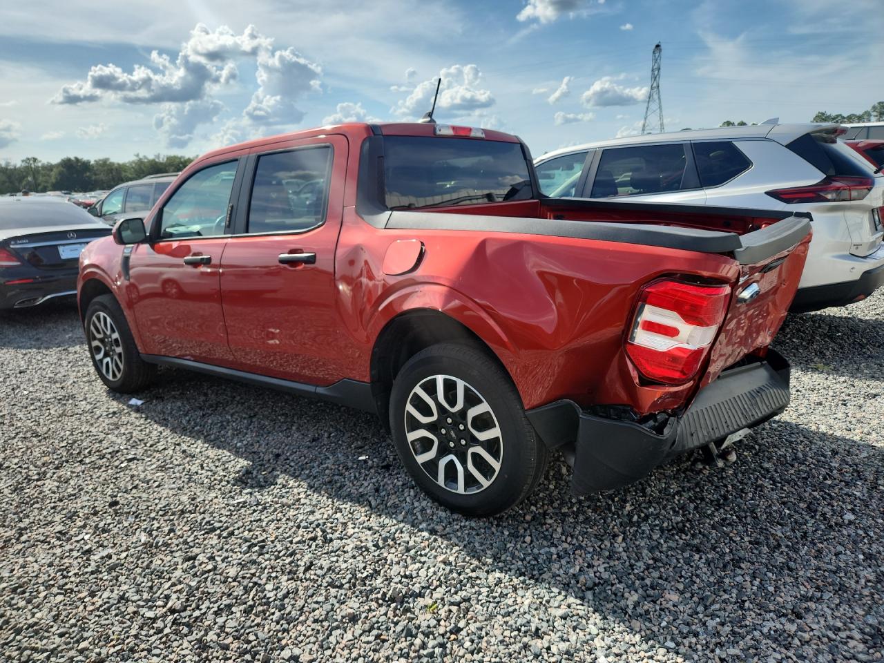 2023 Ford Maverick Xl Red vin: 3FTTW8E95PRA68967