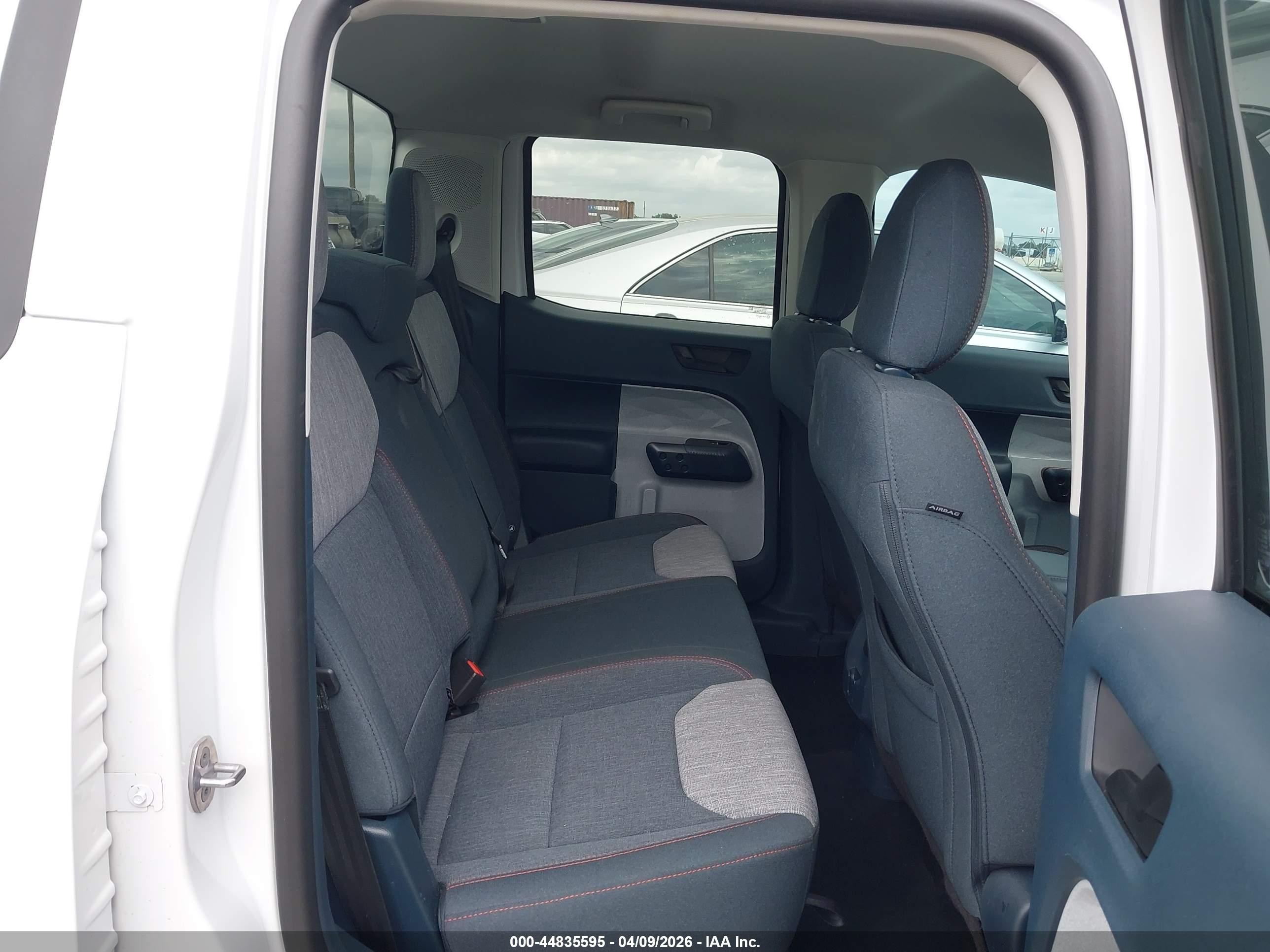 2023 Ford Maverick Xlt White vin: 3FTTW8E99PRA62797