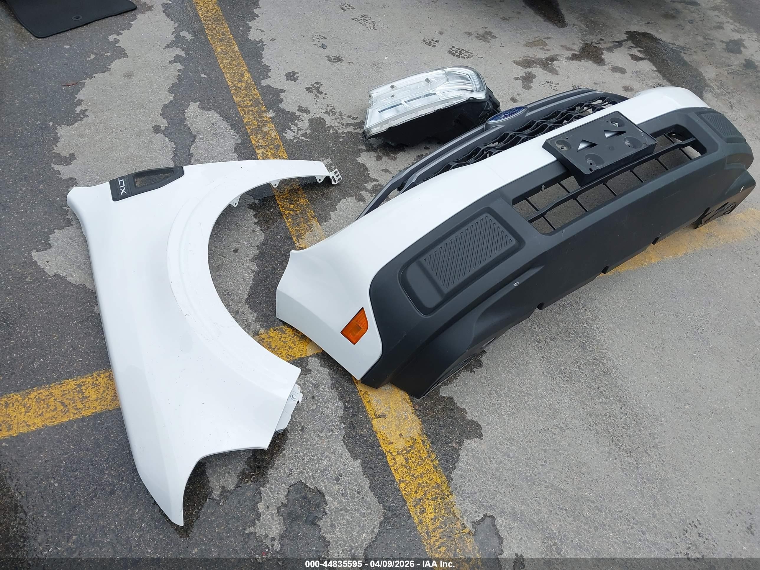 2023 Ford Maverick Xlt White vin: 3FTTW8E99PRA62797