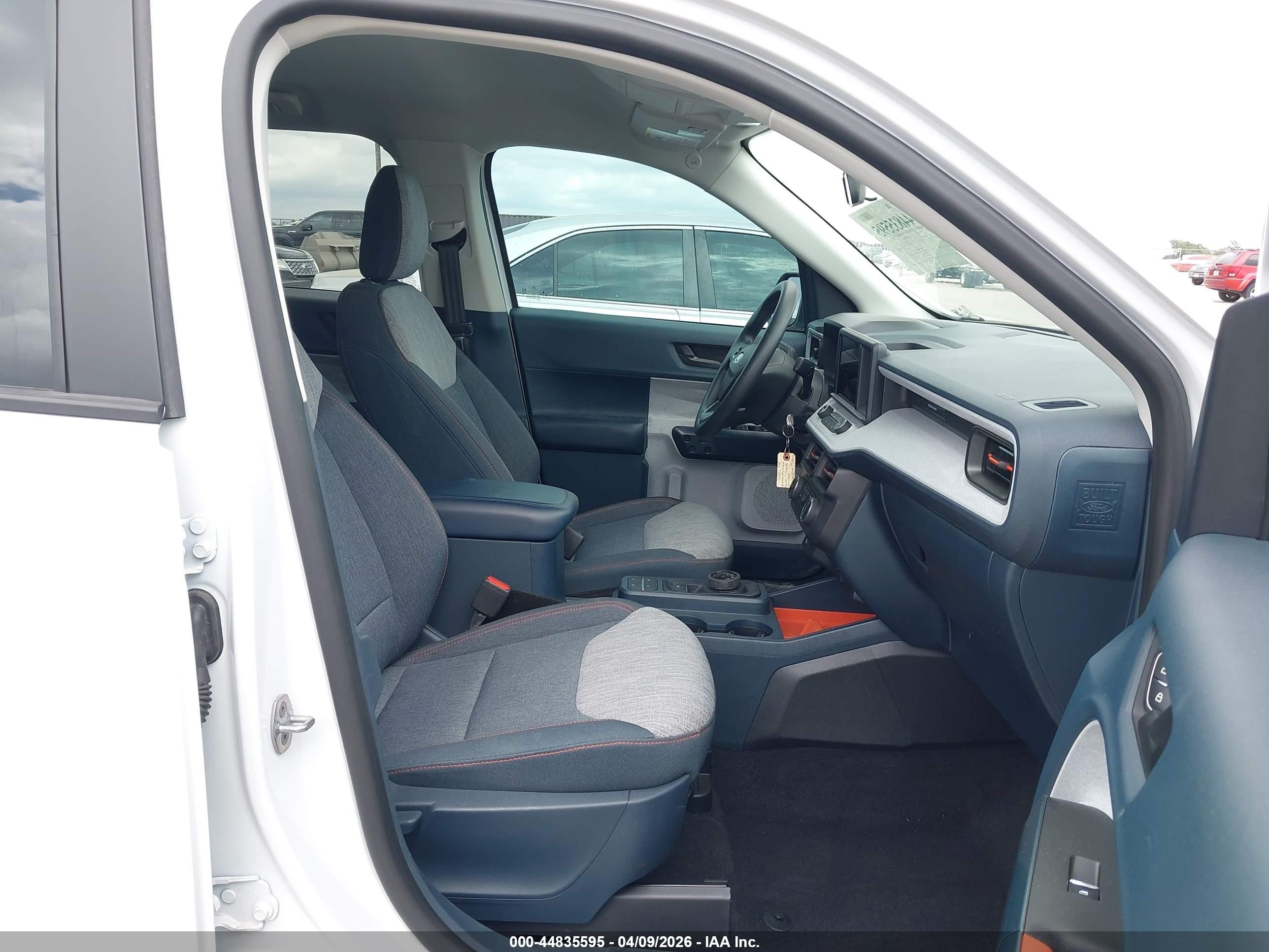 2023 Ford Maverick Xlt White vin: 3FTTW8E99PRA62797