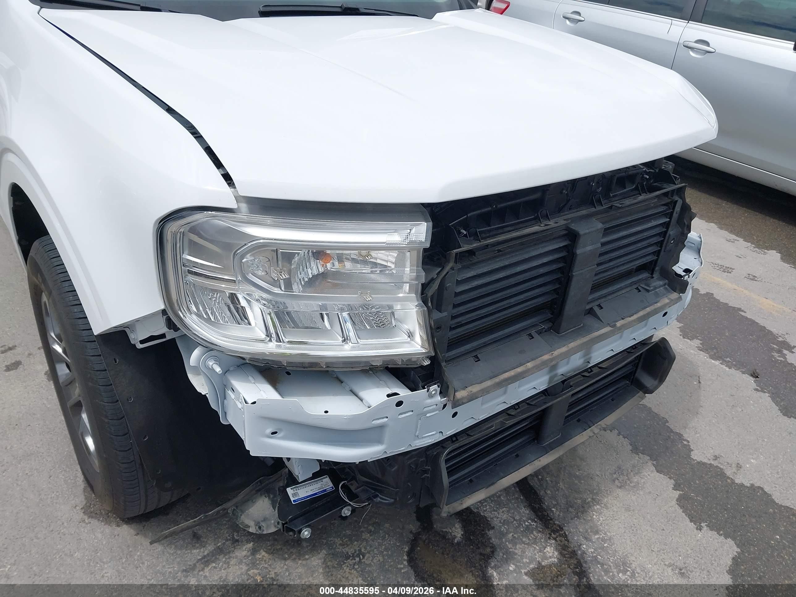 2023 Ford Maverick Xlt White vin: 3FTTW8E99PRA62797