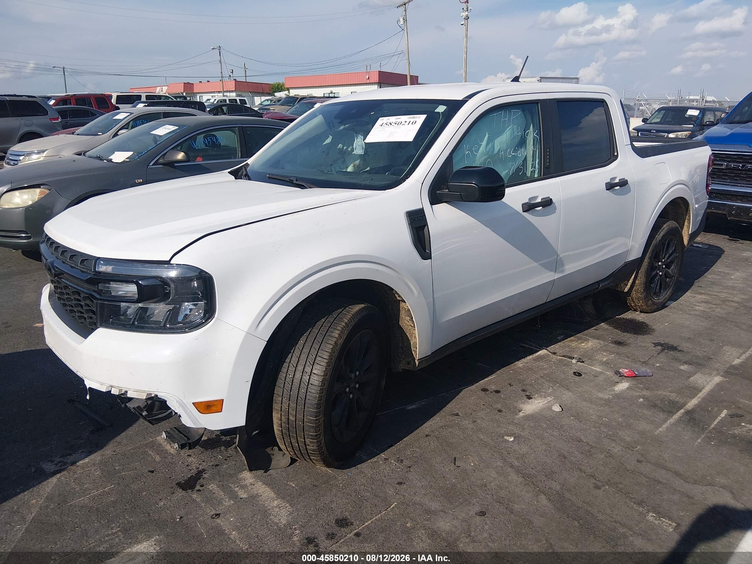 2023 Ford Maverick Xlt White vin: 3FTTW8F96PRA98249