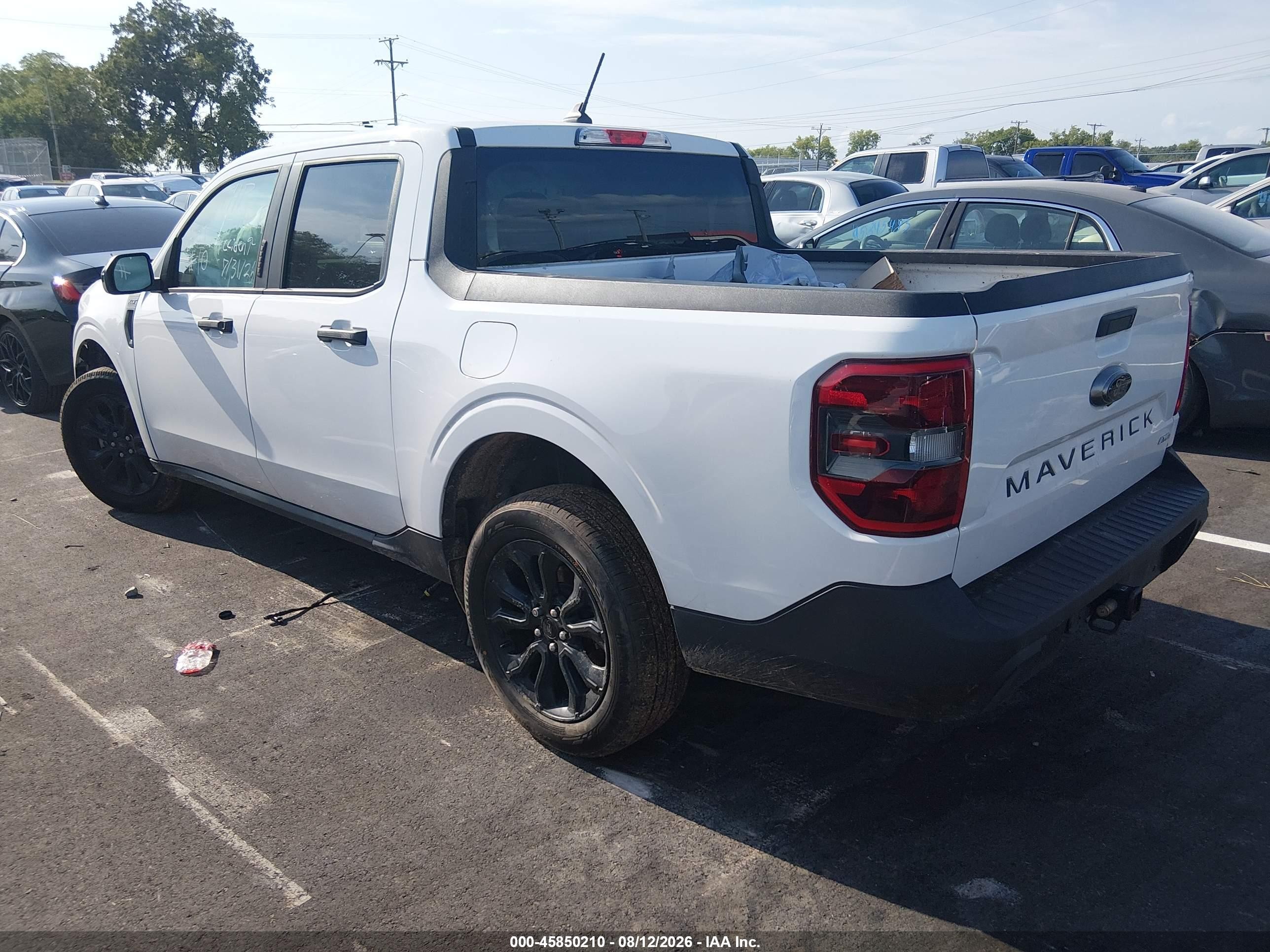 2023 Ford Maverick Xlt White vin: 3FTTW8F96PRA98249