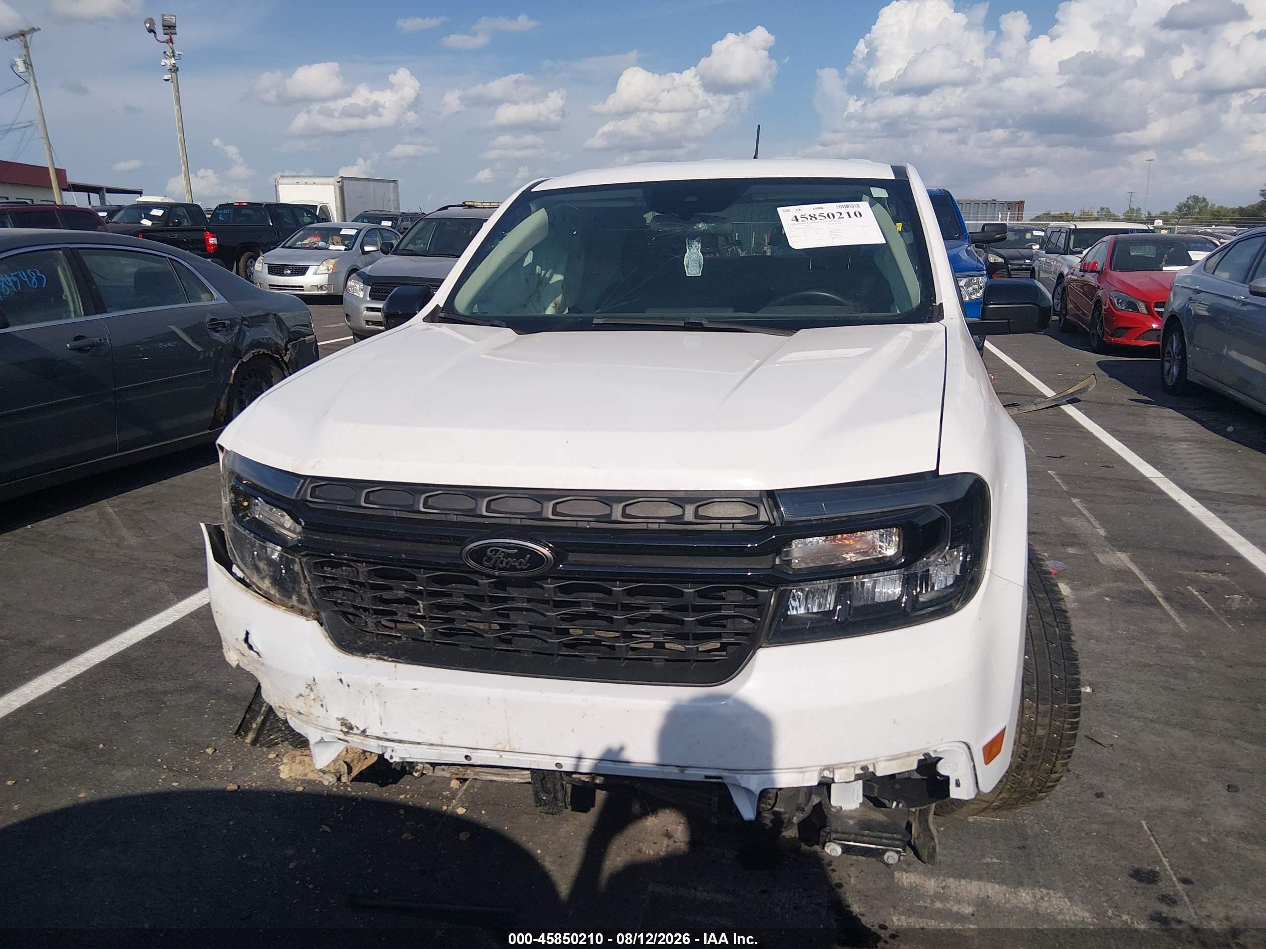 2023 Ford Maverick Xlt White vin: 3FTTW8F96PRA98249
