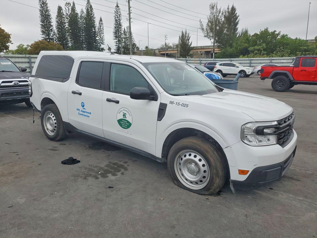 2023 Ford Maverick Xl White vin: 3FTTW8F98PRA83865