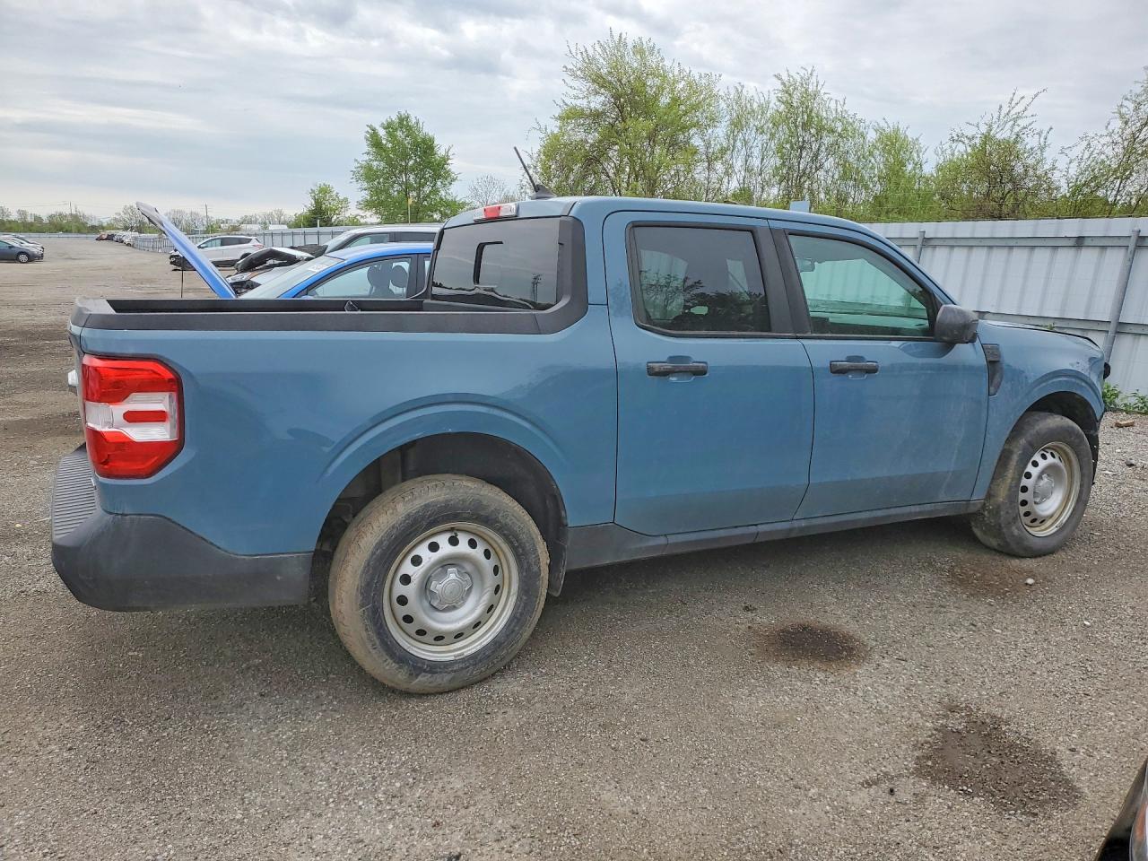 2022 Ford Maverick Xl Blue vin: 3FTTW8F9XNRA10753