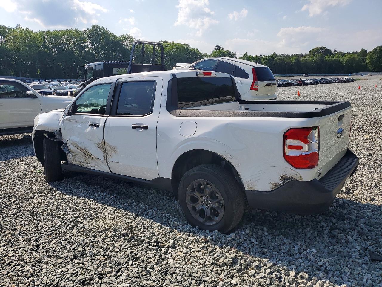 2024 Ford Maverick Xlt White vin: 3FTTW8H35RRB40440