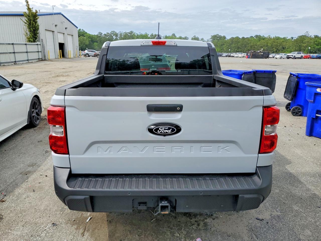 2025 Ford Maverick Xlt White vin: 3FTTW8H35SRA24483