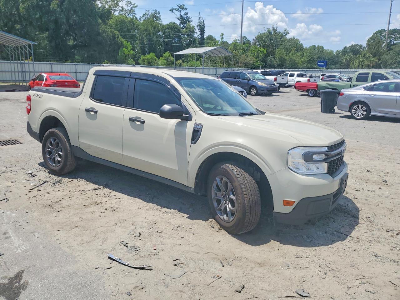 2024 Ford Maverick Xlt Beige vin: 3FTTW8H98RRA99662