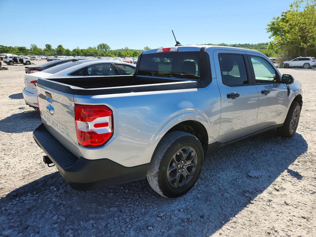 2024 Ford Maverick Xlt Silver vin: 3FTTW8H99RRB32166