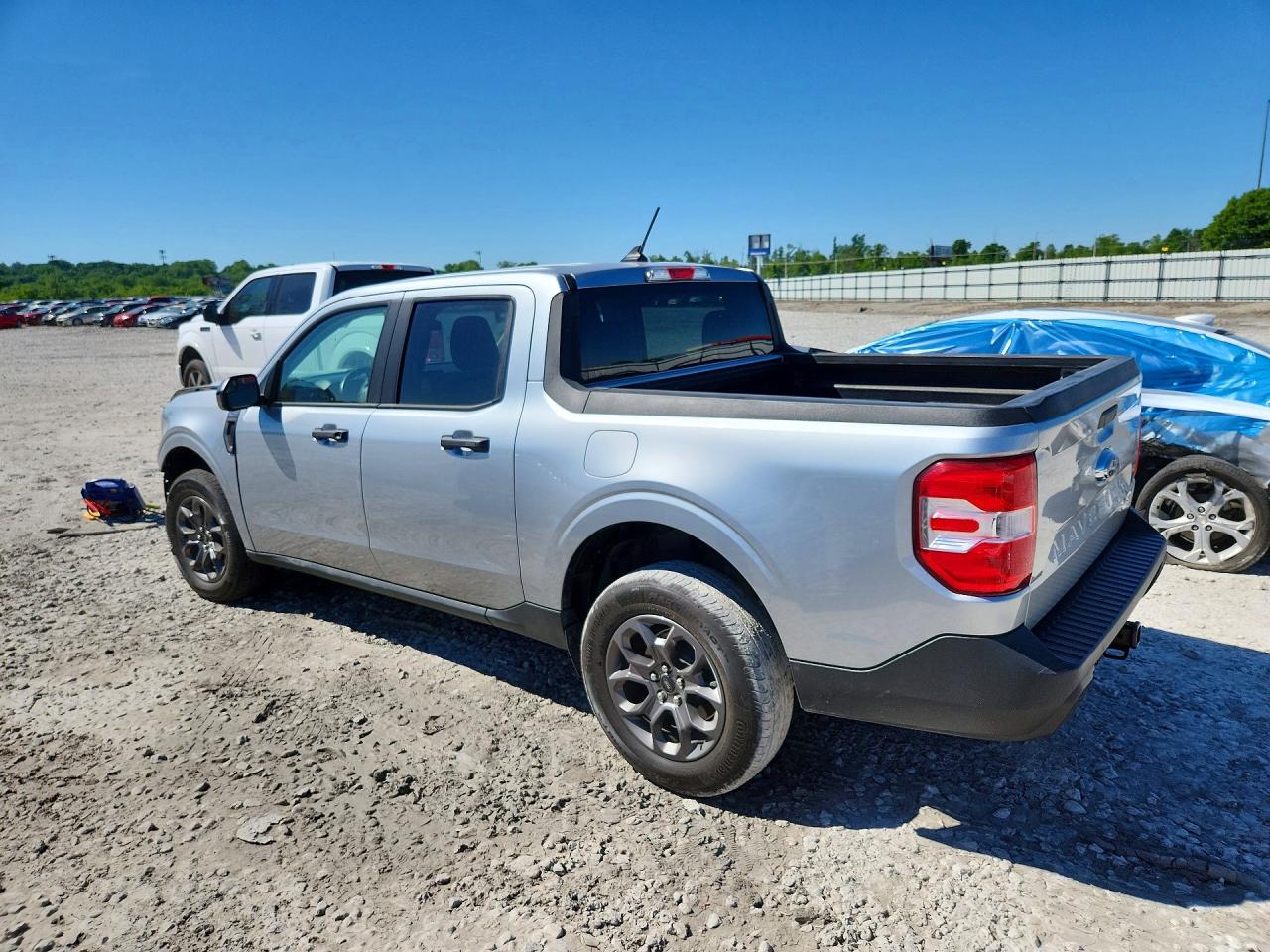 2024 Ford Maverick Xlt Silver vin: 3FTTW8H99RRB32166