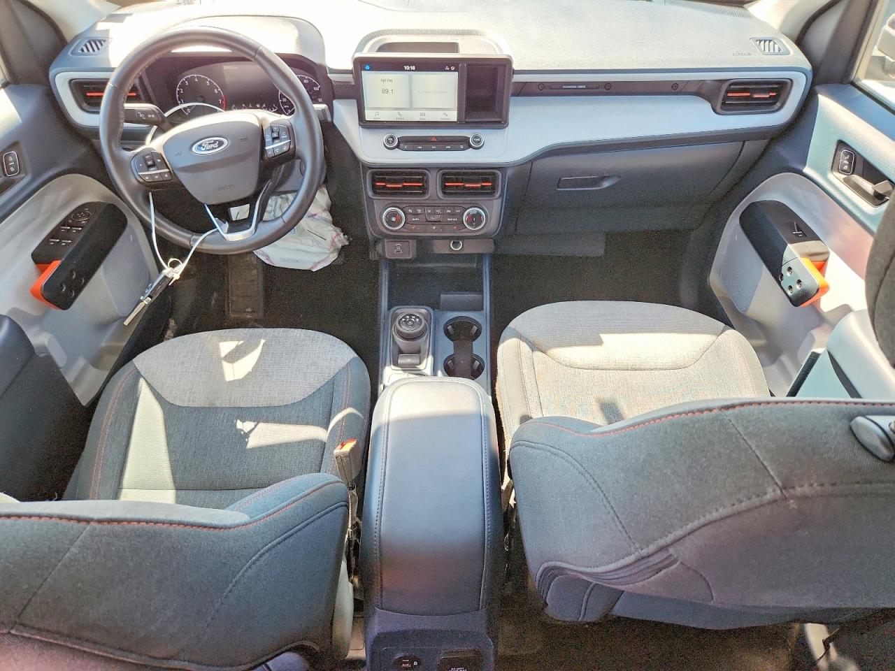 2024 Ford Maverick Xlt Silver vin: 3FTTW8H99RRB32166