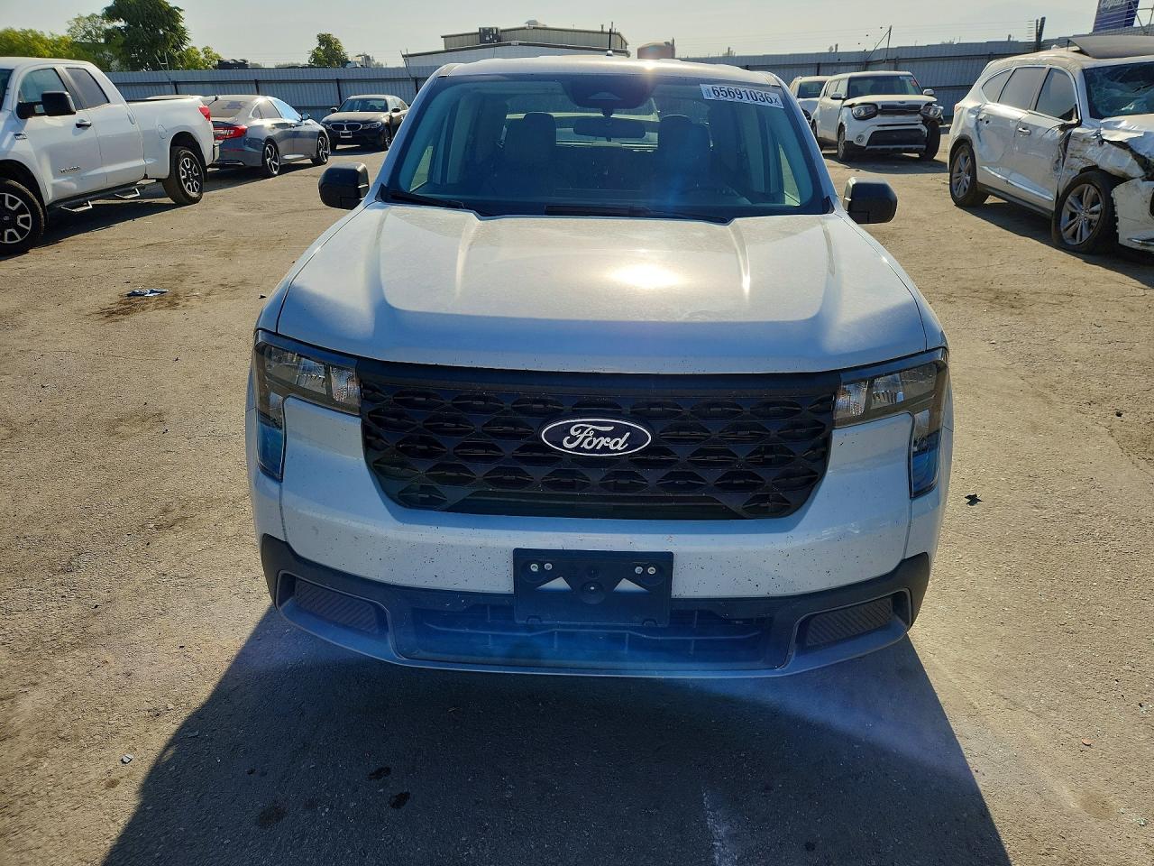 2025 Ford Maverick Xlt White vin: 3FTTW8J32SRB49015