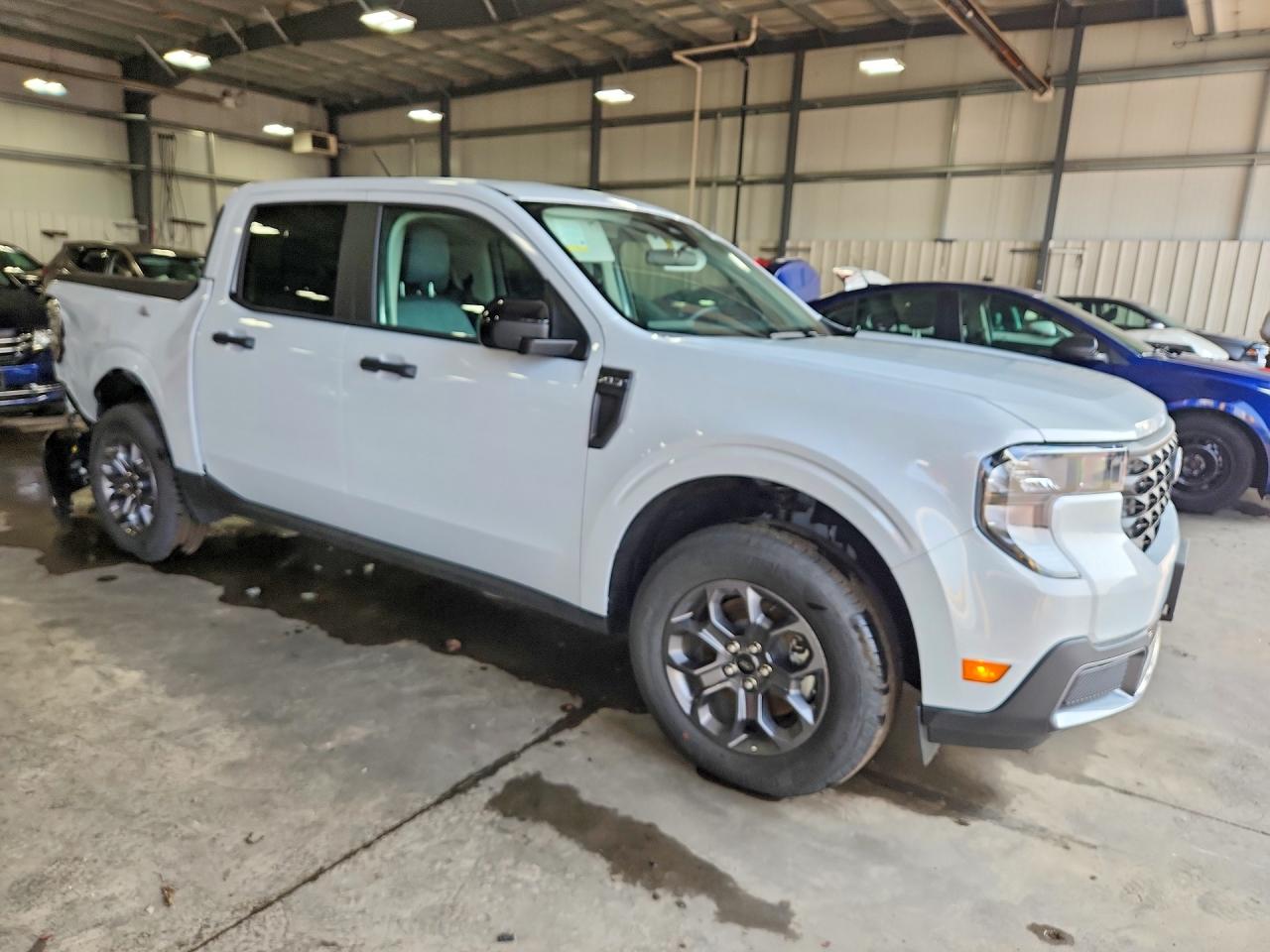2026 Ford Maverick Xlt White vin: 3FTTW8JA0TRA40083