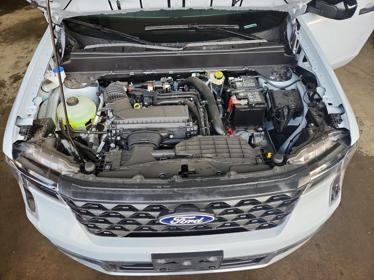 2026 Ford Maverick Xlt White vin: 3FTTW8JA0TRA40083