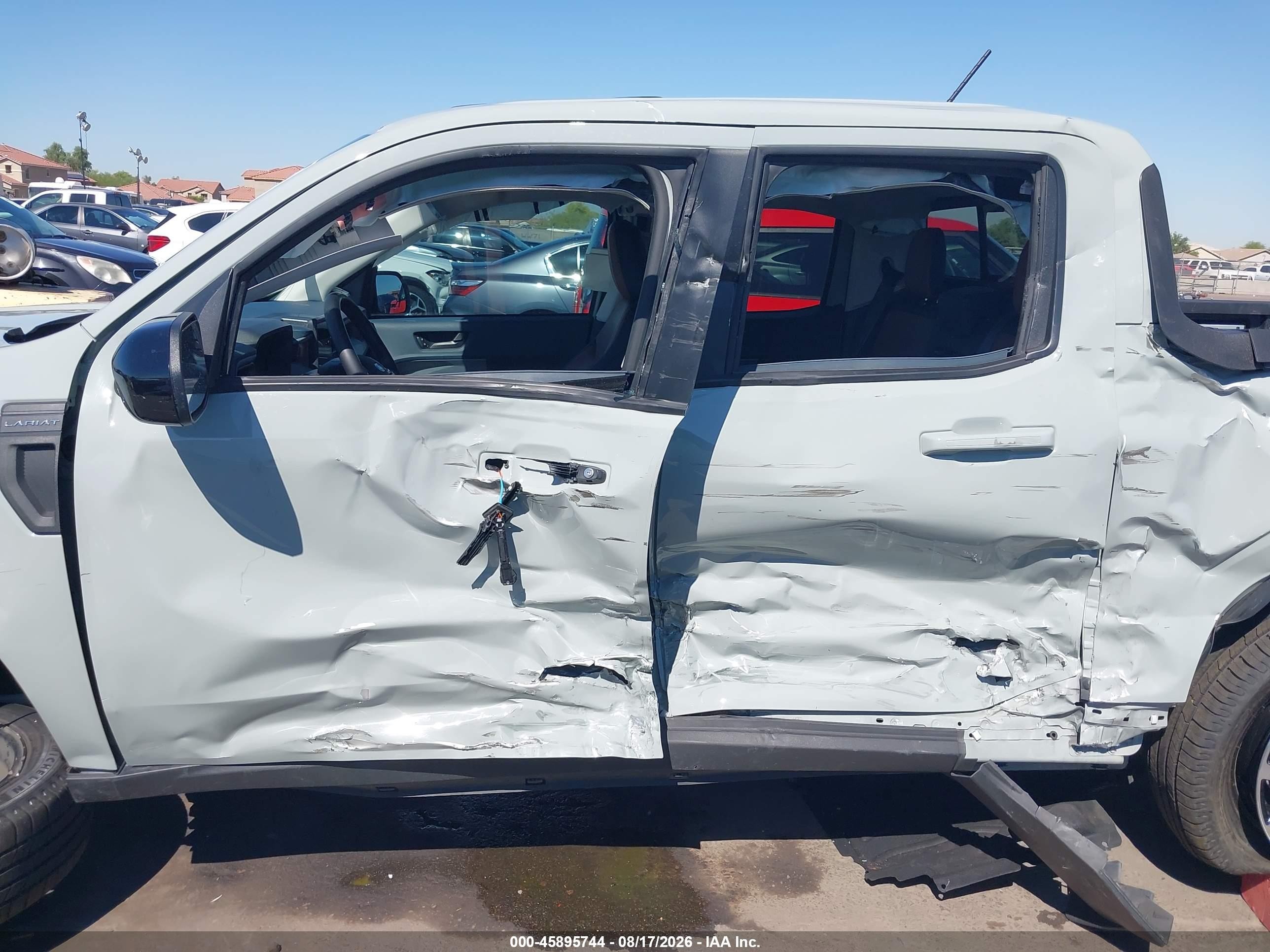 2024 Ford Maverick Lariat Silver vin: 3FTTW8M35RRA26234