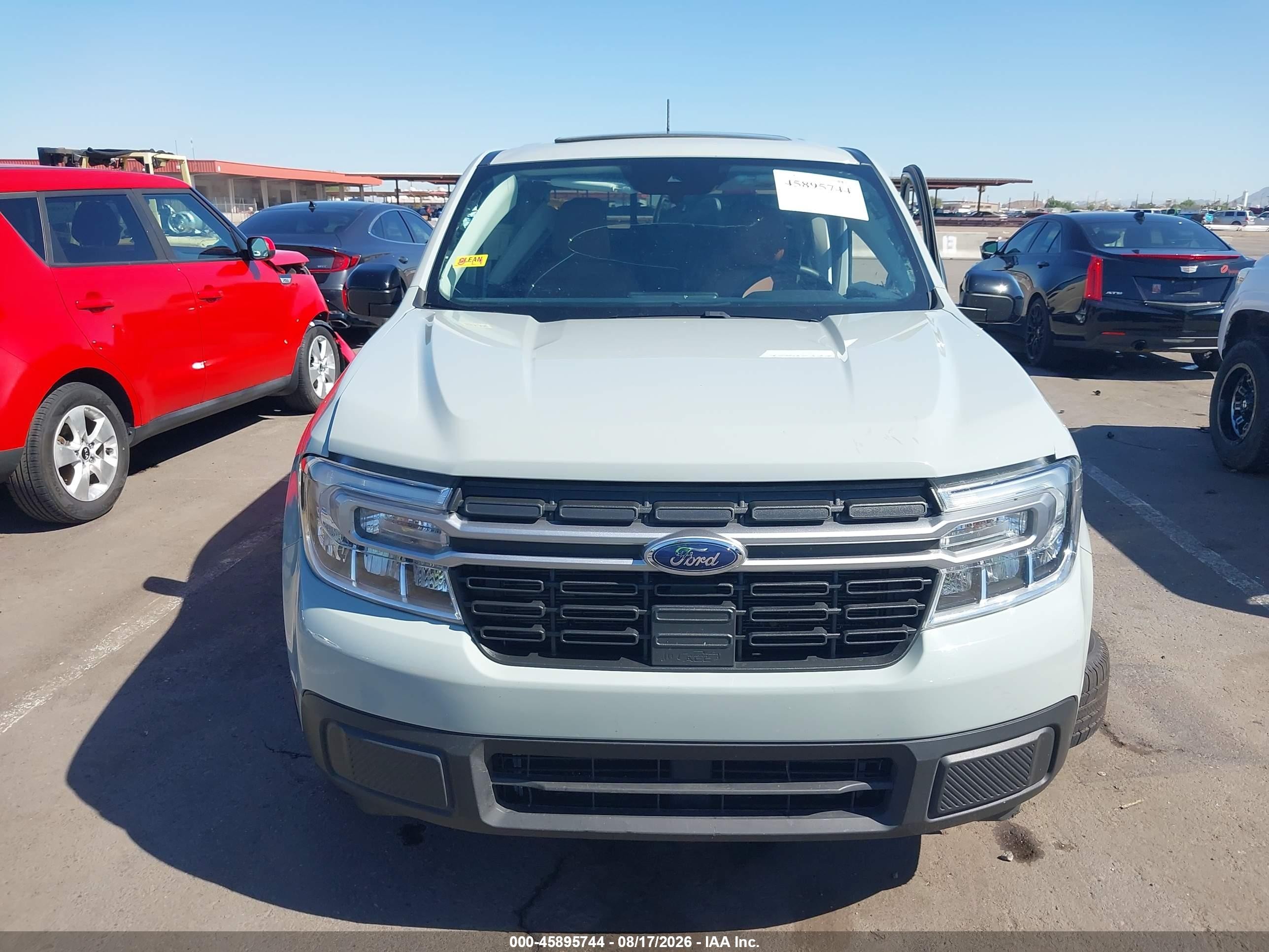 2024 Ford Maverick Lariat Silver vin: 3FTTW8M35RRA26234