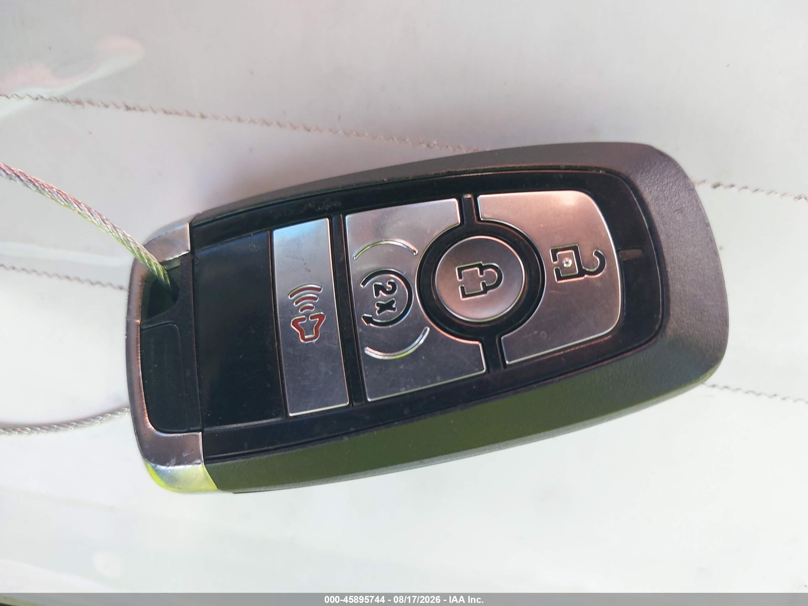 2024 Ford Maverick Lariat Silver vin: 3FTTW8M35RRA26234