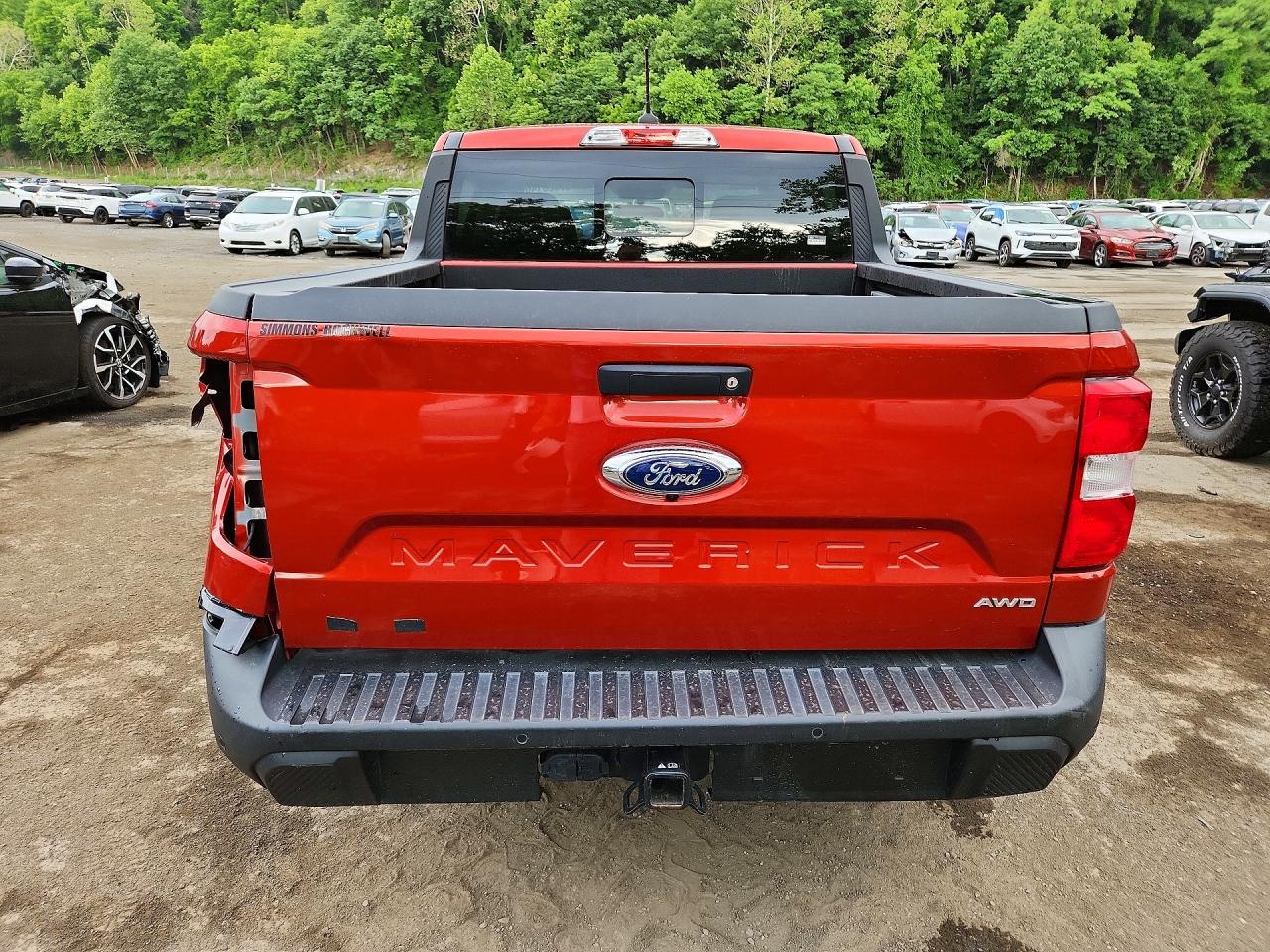 2024 Ford Maverick Lariat Orange vin: 3FTTW8S97RRA05182