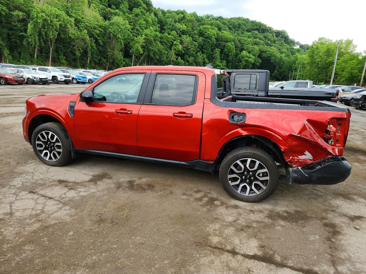 2024 Ford Maverick Lariat Orange vin: 3FTTW8S97RRA05182
