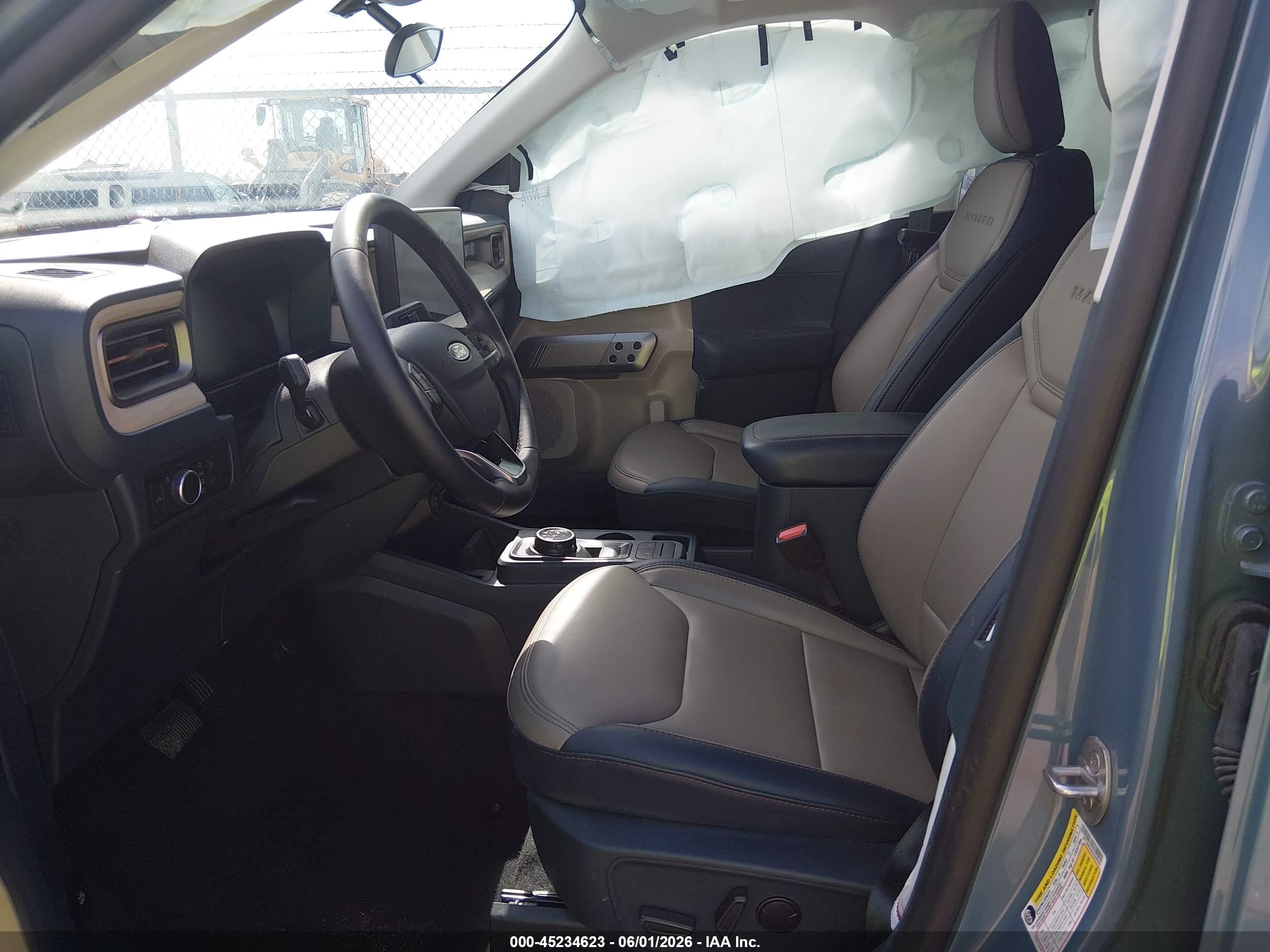 2025 Ford Maverick Lariat Light Blue vin: 3FTTW8SAXSRA98280