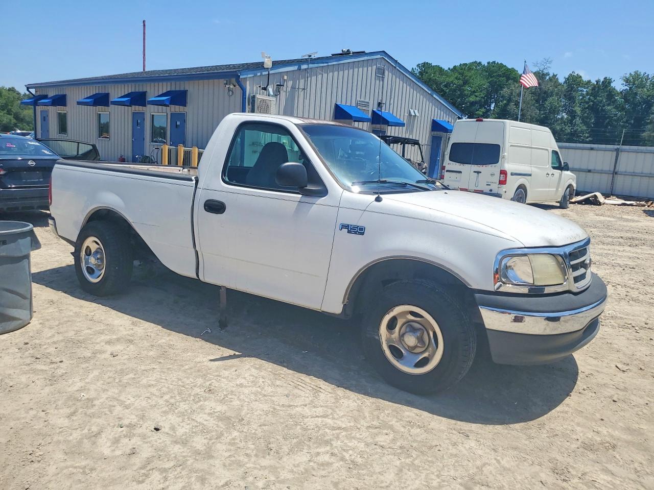 2001 Ford F150 Белый vin: 3FTZF17251MA66075