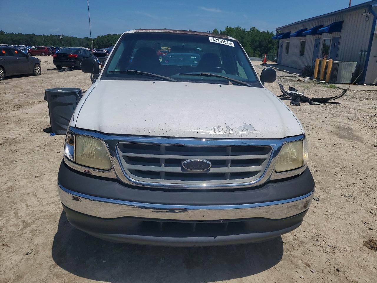 2001 Ford F150 Белый vin: 3FTZF17251MA66075