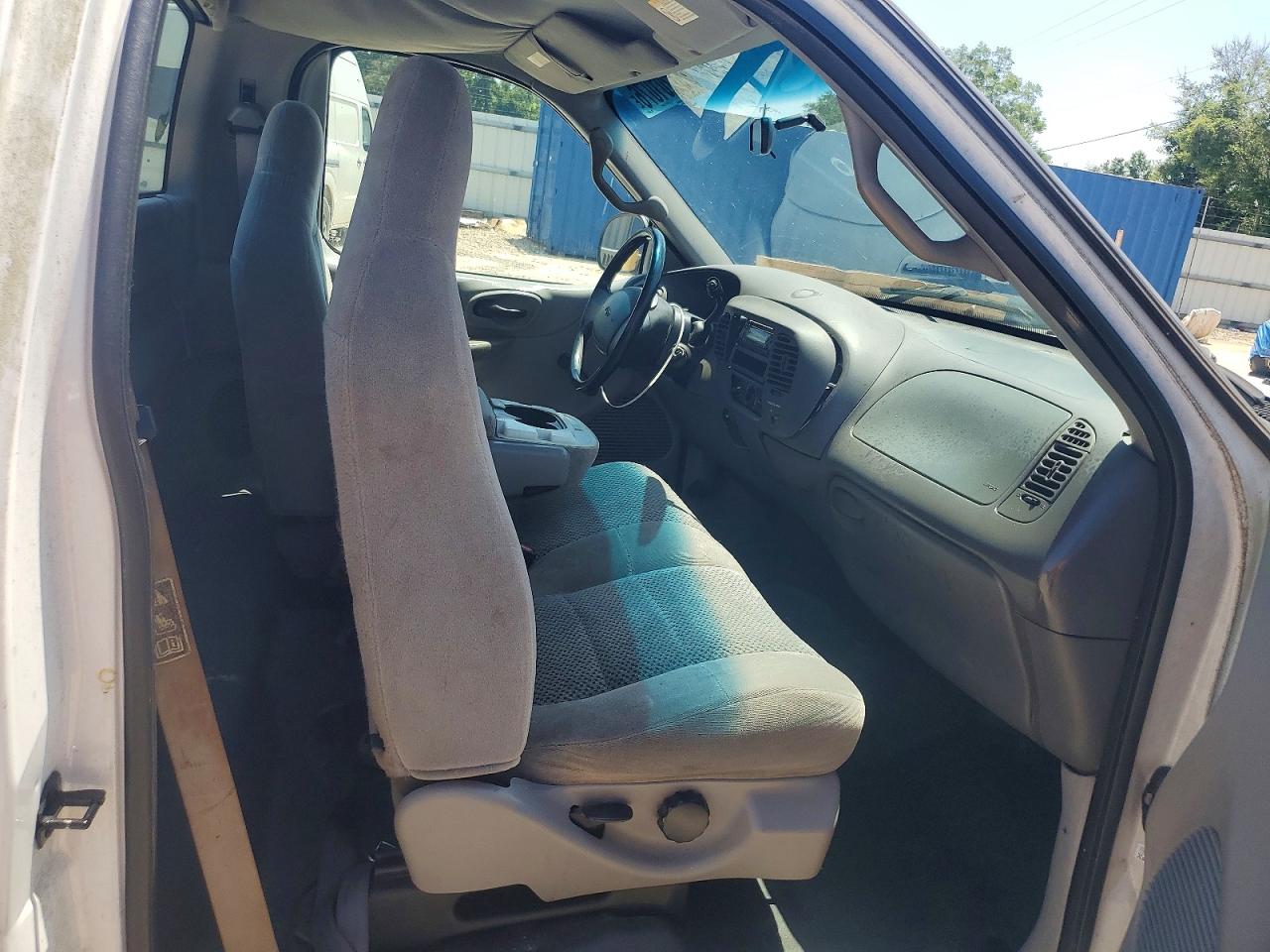 2001 Ford F150 Белый vin: 3FTZF17251MA66075