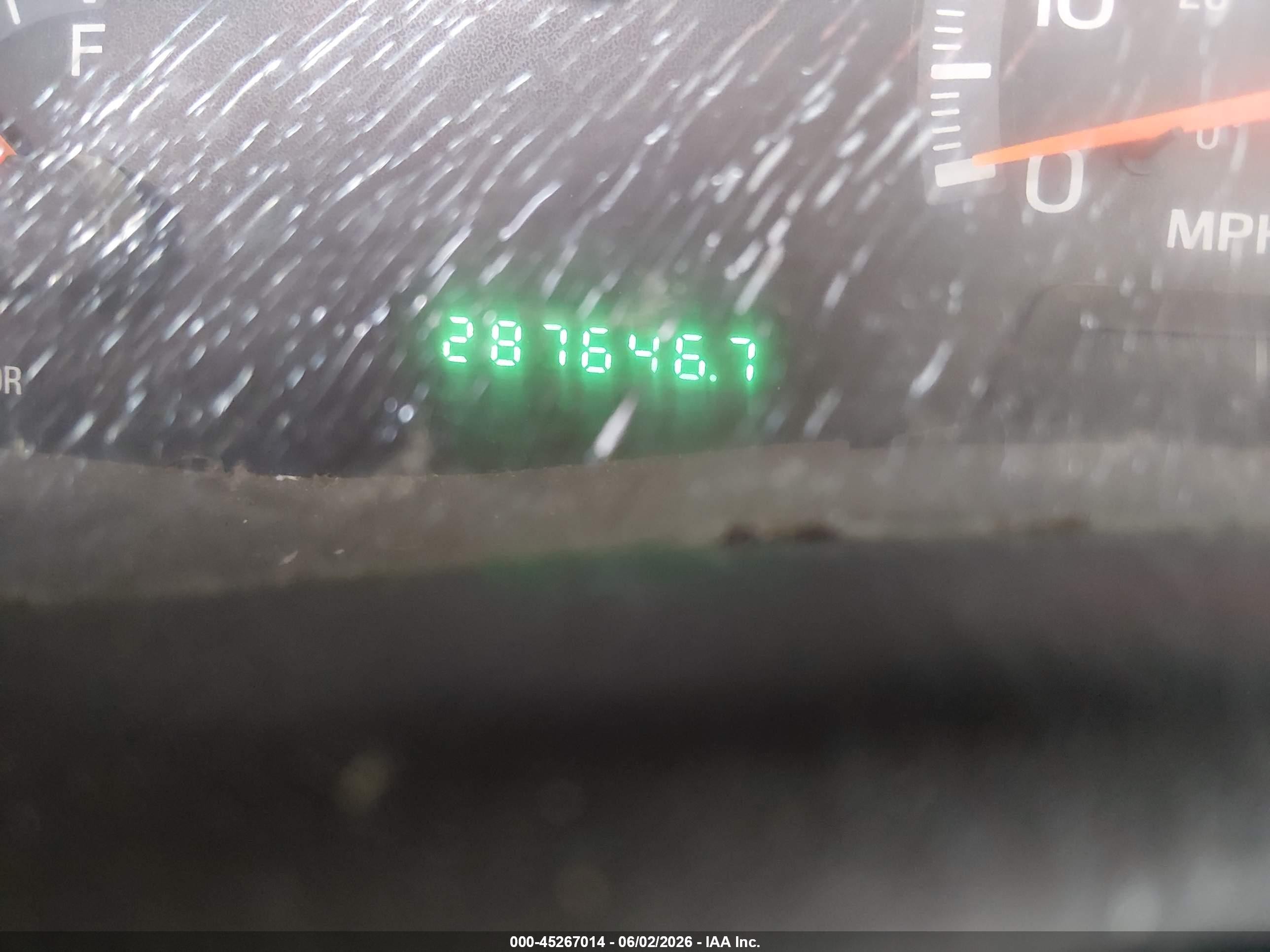 2000 Ford F-150 Work Series/xl/xlt White vin: 3FTZF1725YMA38190