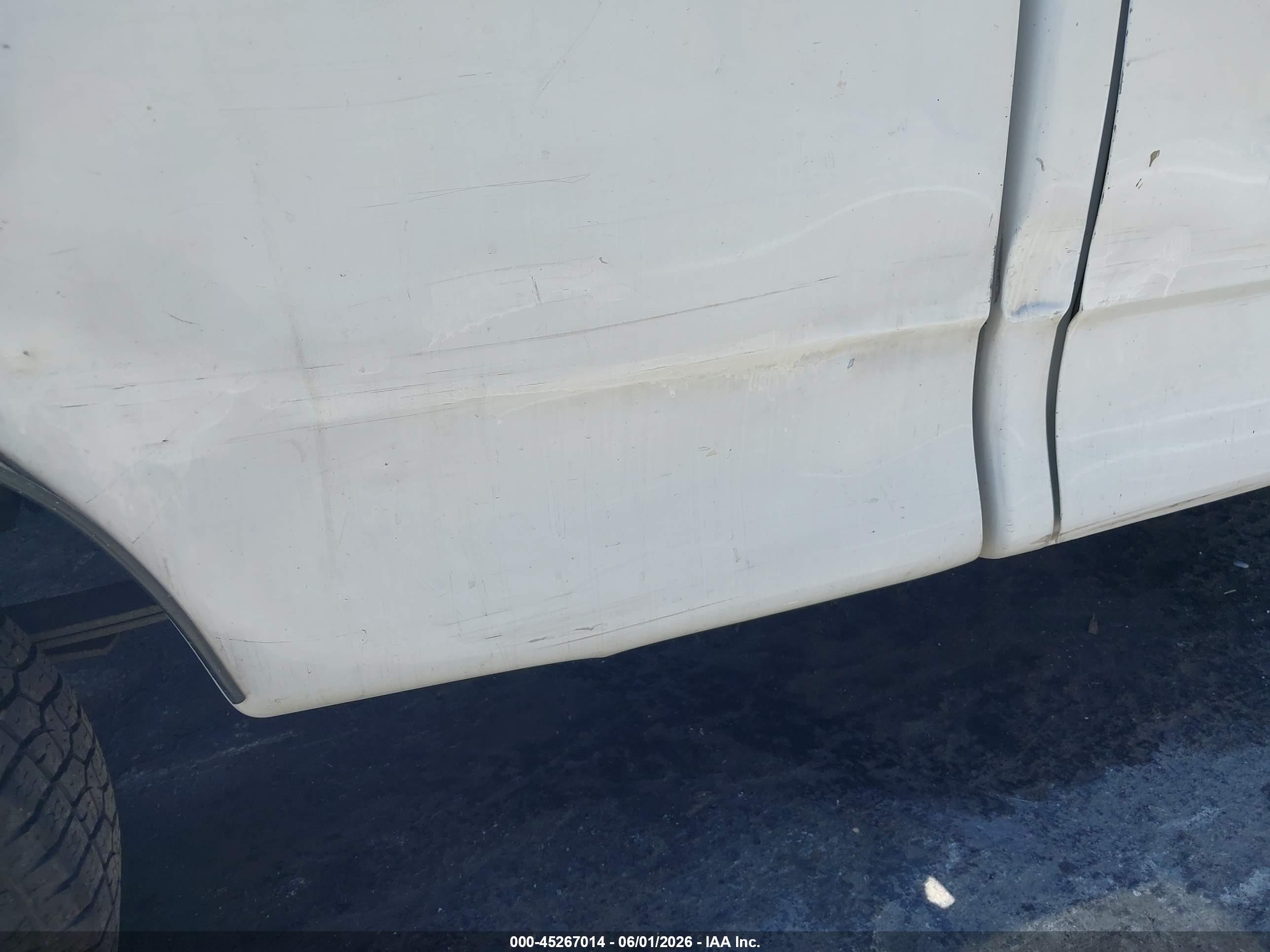 2000 Ford F-150 Work Series/xl/xlt White vin: 3FTZF1725YMA38190