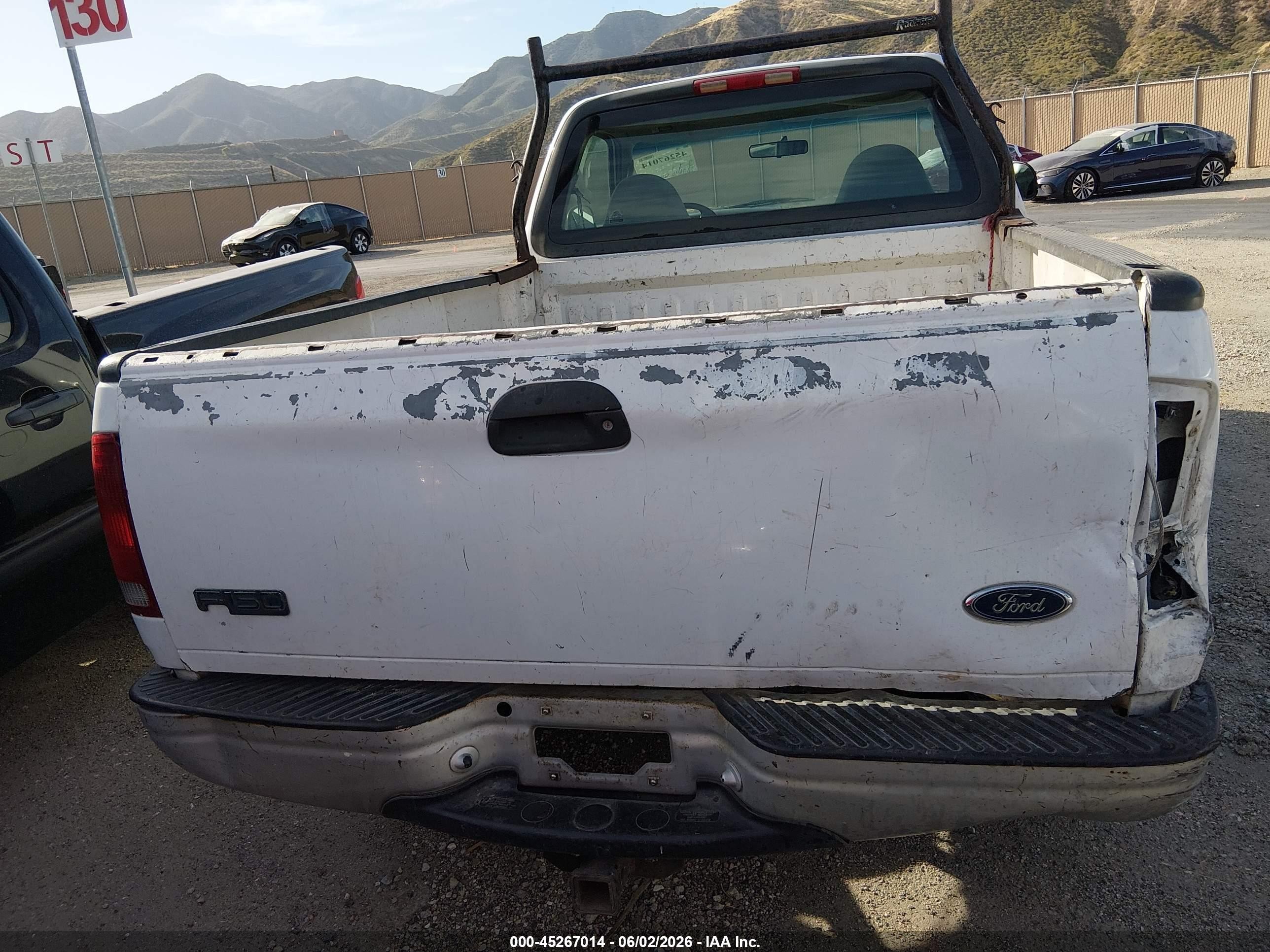 2000 Ford F-150 Work Series/xl/xlt White vin: 3FTZF1725YMA38190