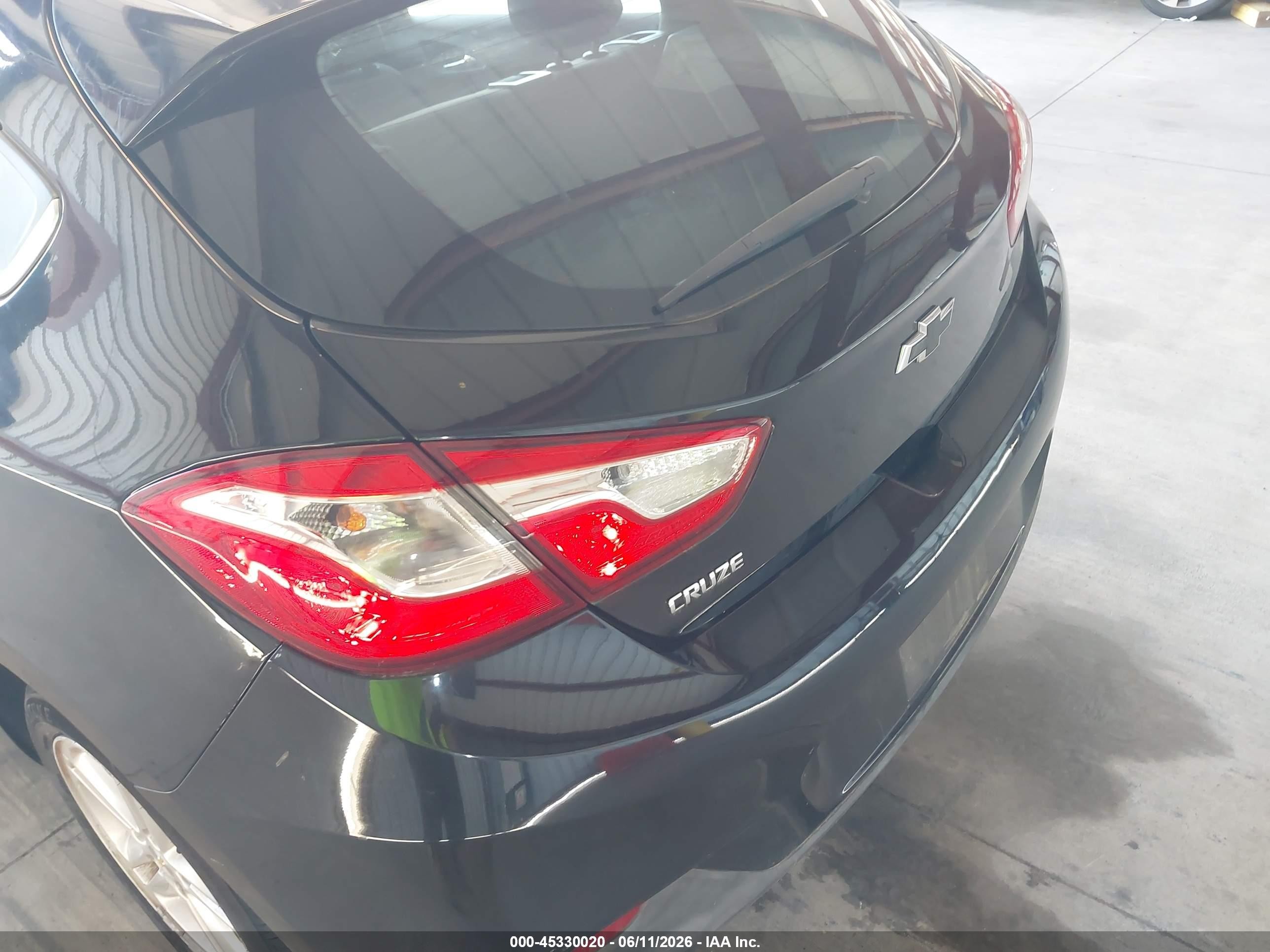 2018 Chevrolet Cruze Lt Auto Black vin: 3G1BE6SM1JS653078