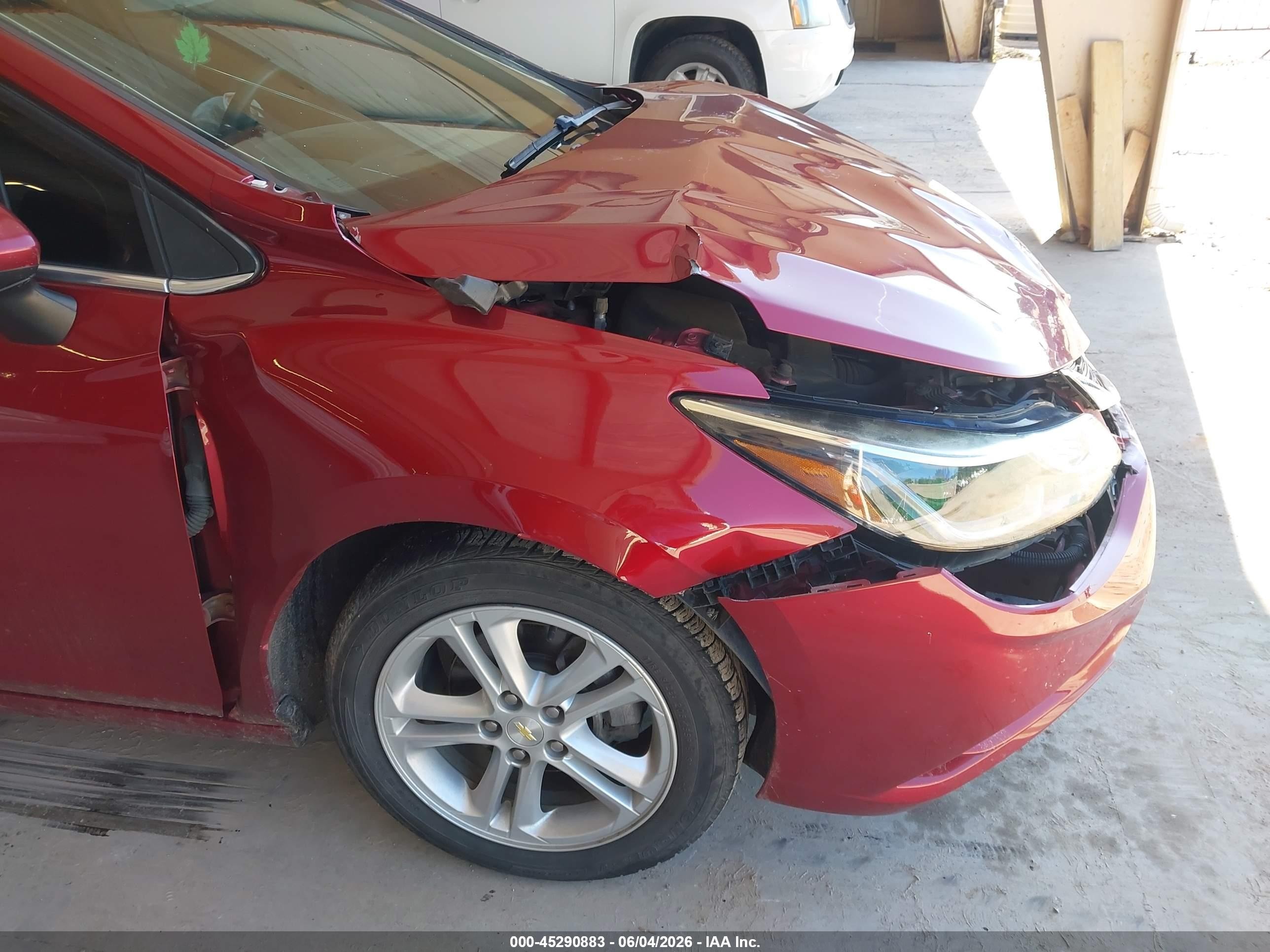 2018 Chevrolet Cruze Lt Auto Красный vin: 3G1BE6SM2JS655065