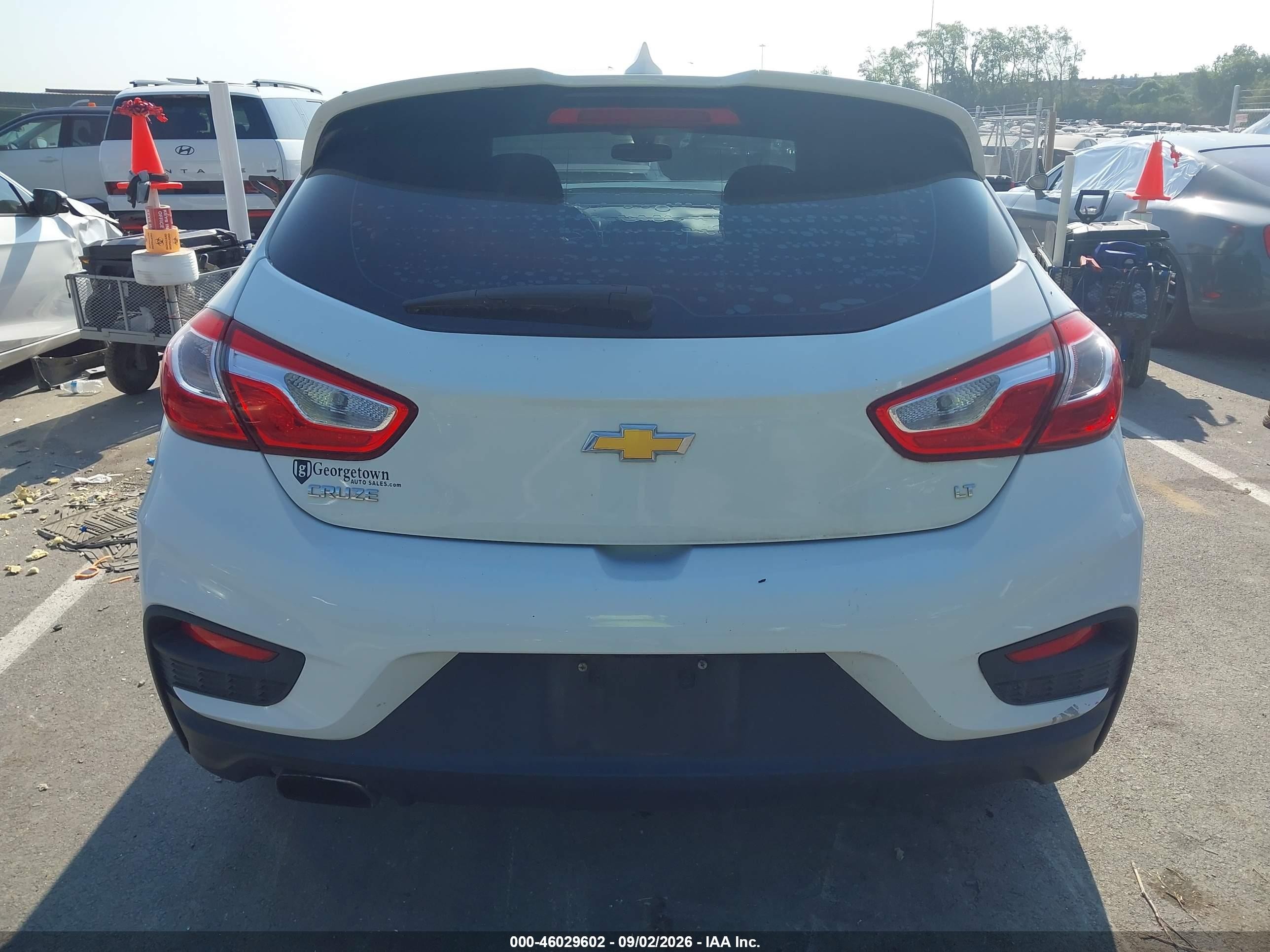 2017 Chevrolet Cruze Lt Auto White vin: 3G1BE6SM3HS578183