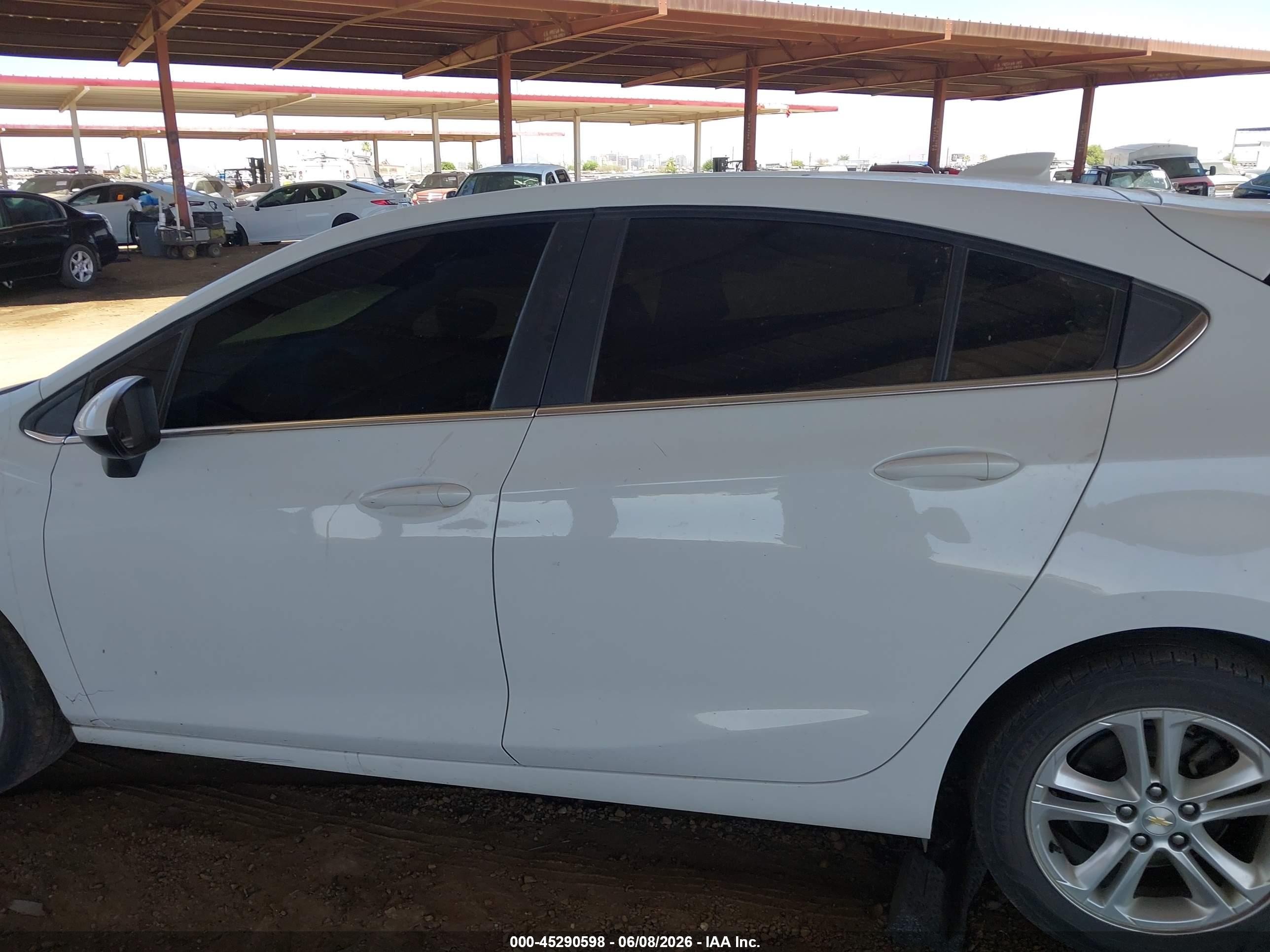 2018 Chevrolet Cruze Lt Auto White vin: 3G1BE6SM4JS652815