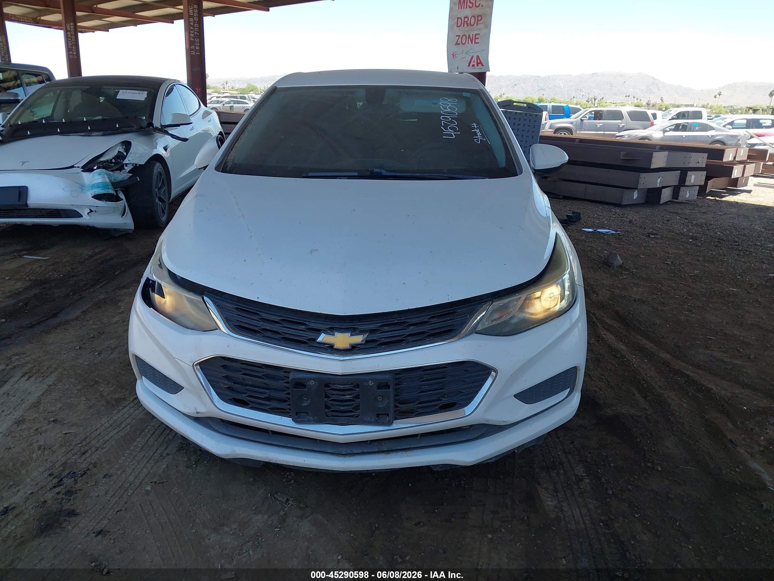 2018 Chevrolet Cruze Lt Auto White vin: 3G1BE6SM4JS652815